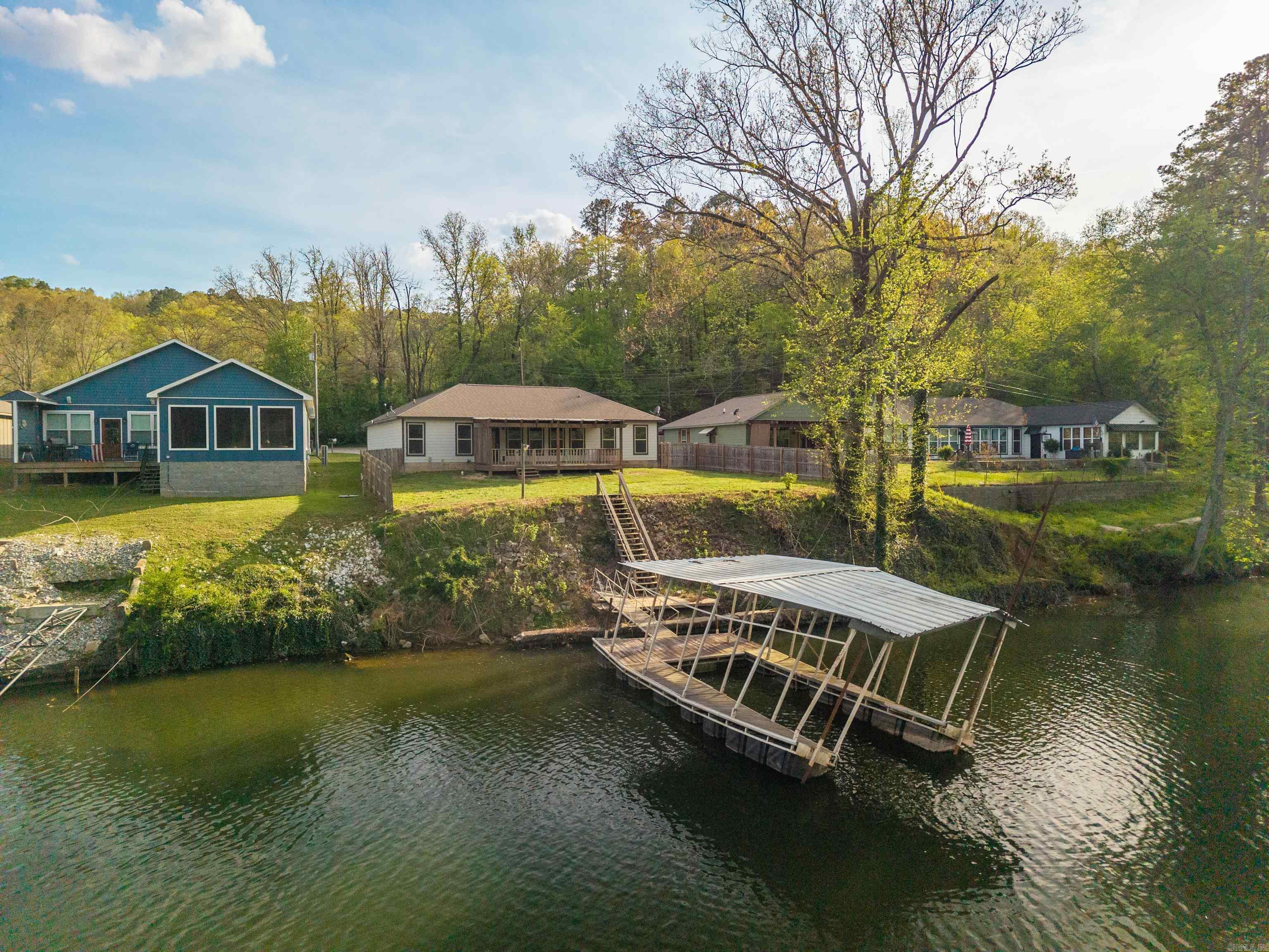 CHEROKEE BEACH LAKE ESTATES - Residential