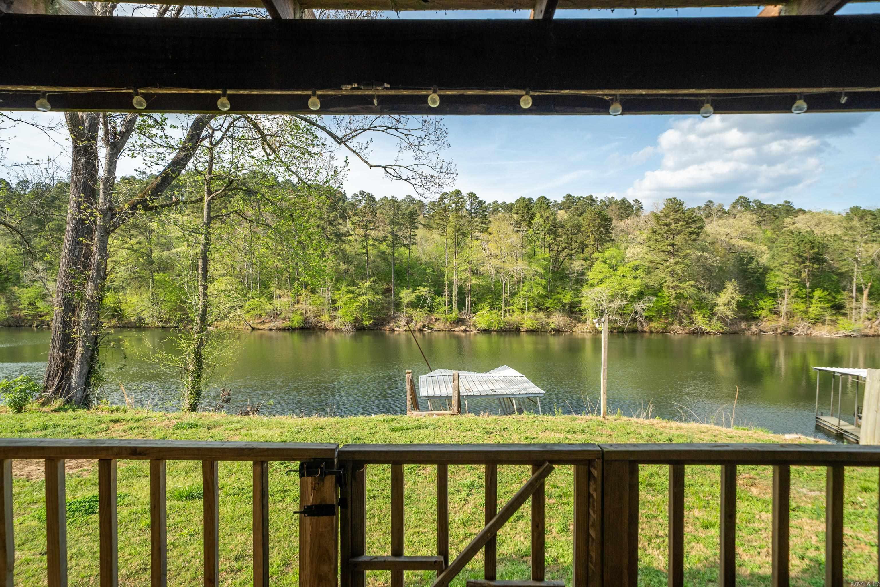 CHEROKEE BEACH LAKE ESTATES - Residential