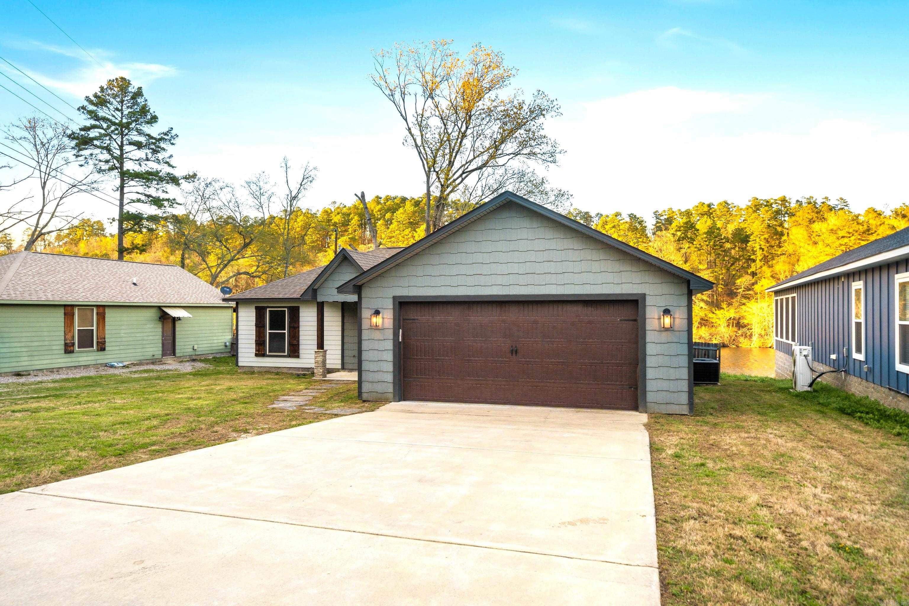 CHEROKEE BEACH LAKE ESTATES - Residential