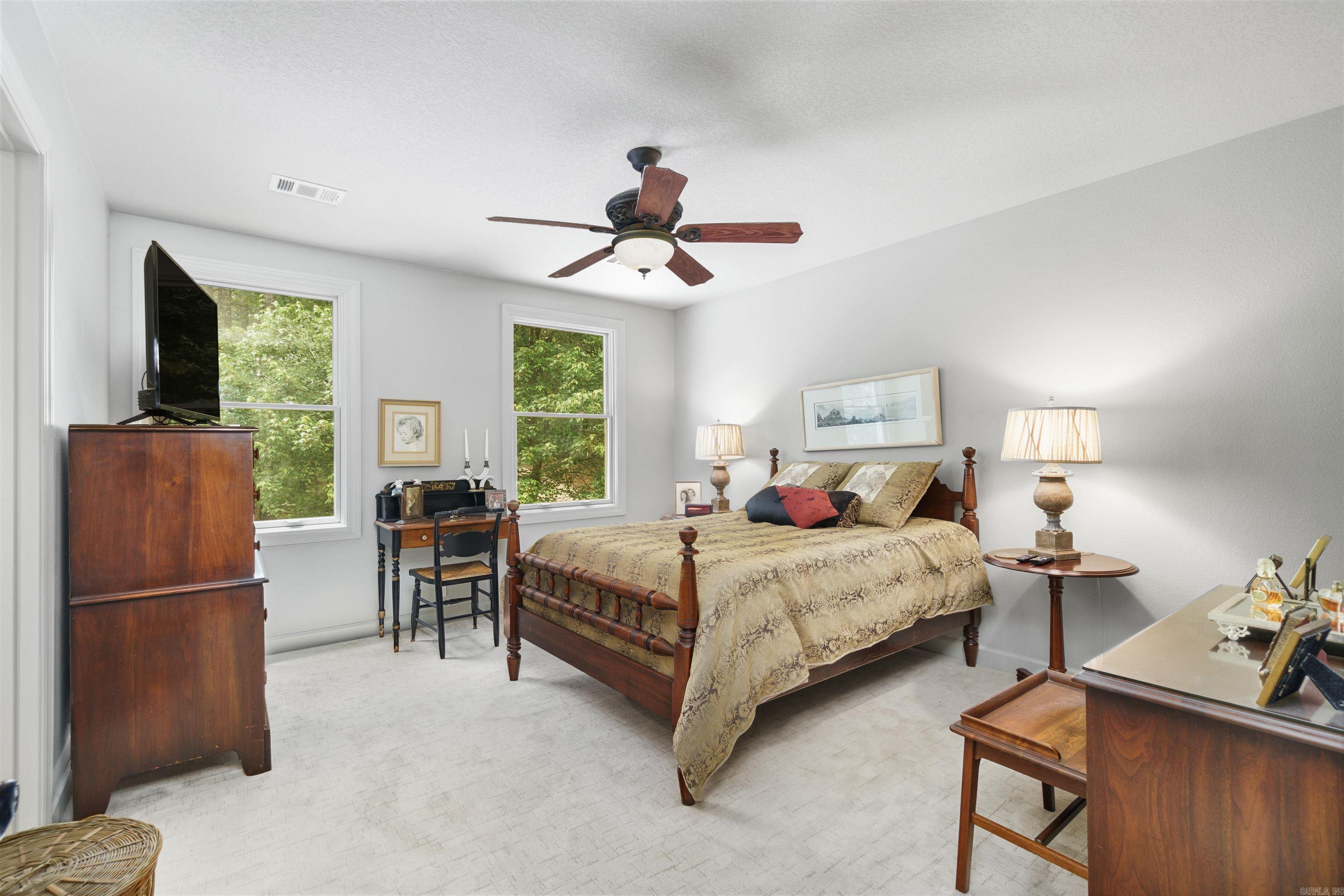 ALTA VISTA - Residential
