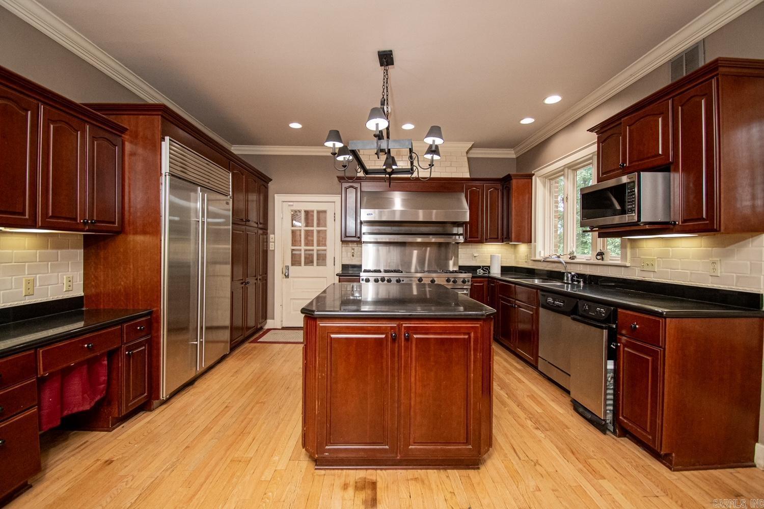 Mellors 4th - Residential