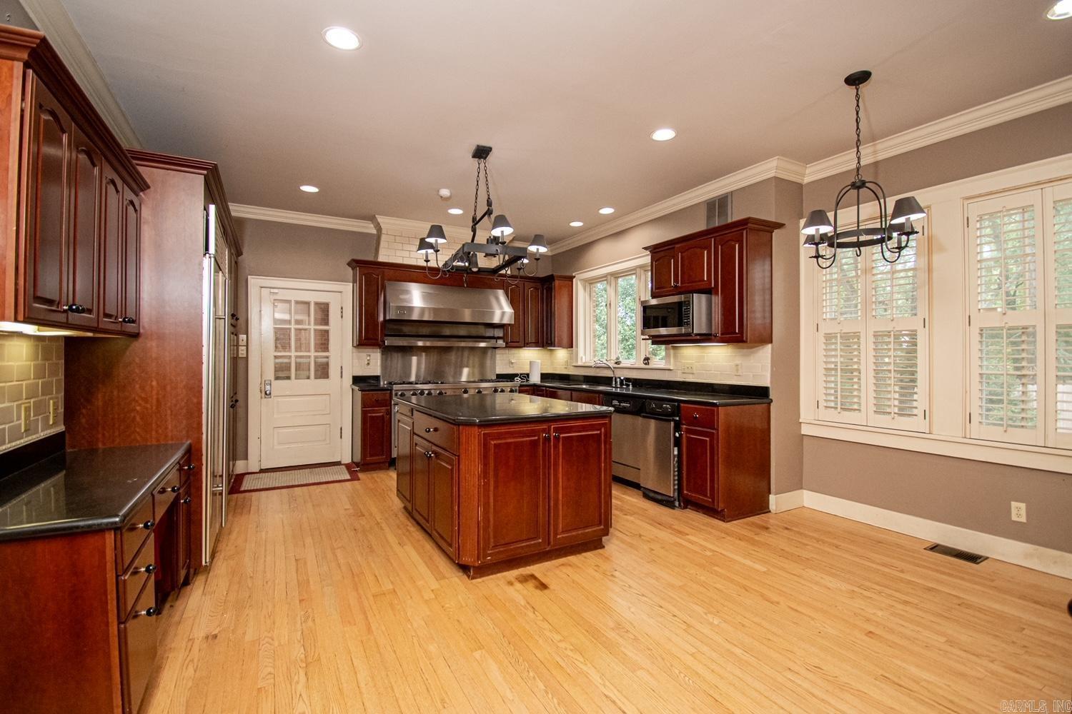 Mellors 4th - Residential