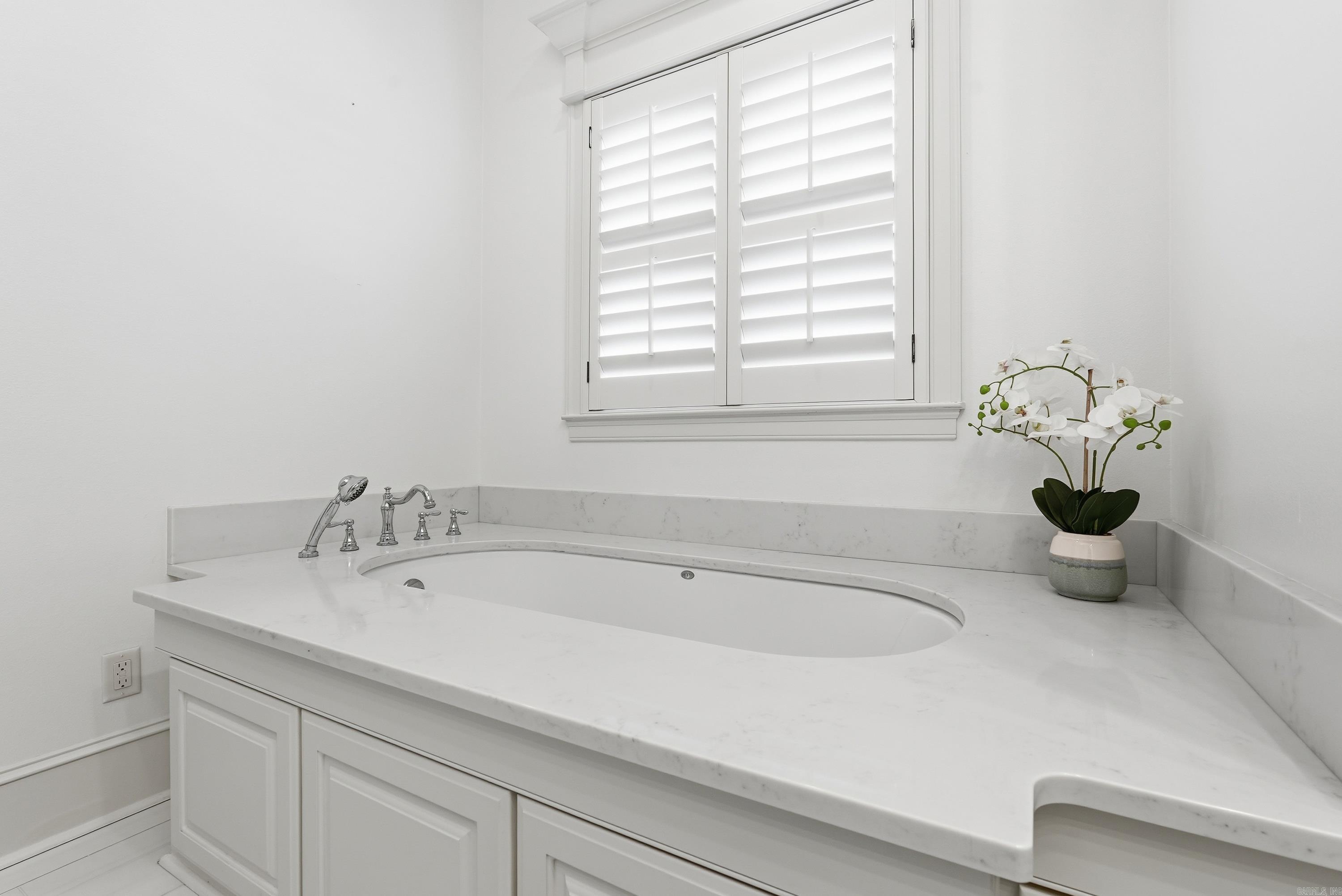 WATERVIEW ESTATES - Residential