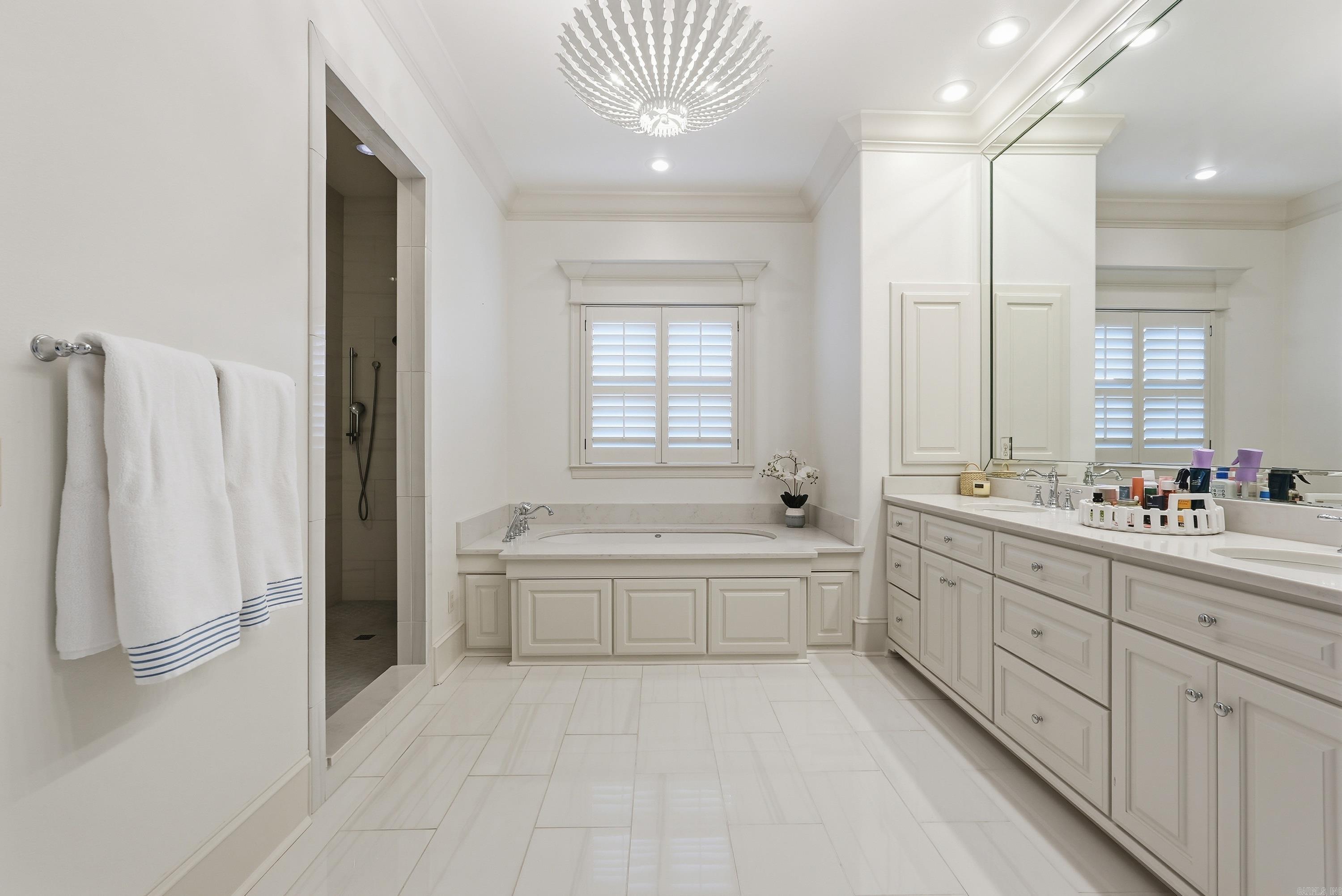 WATERVIEW ESTATES - Residential