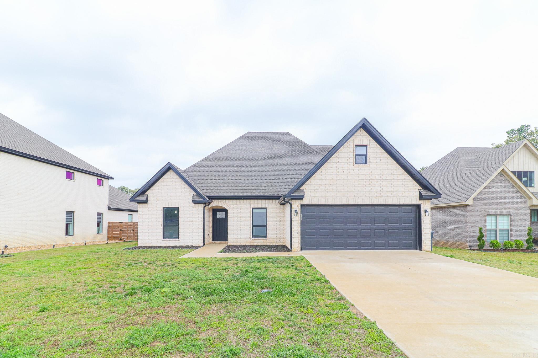 PROSPECT VILLAGE - Residential