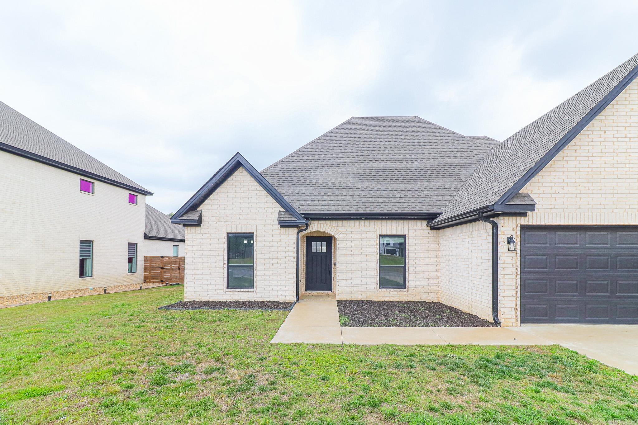 PROSPECT VILLAGE - Residential