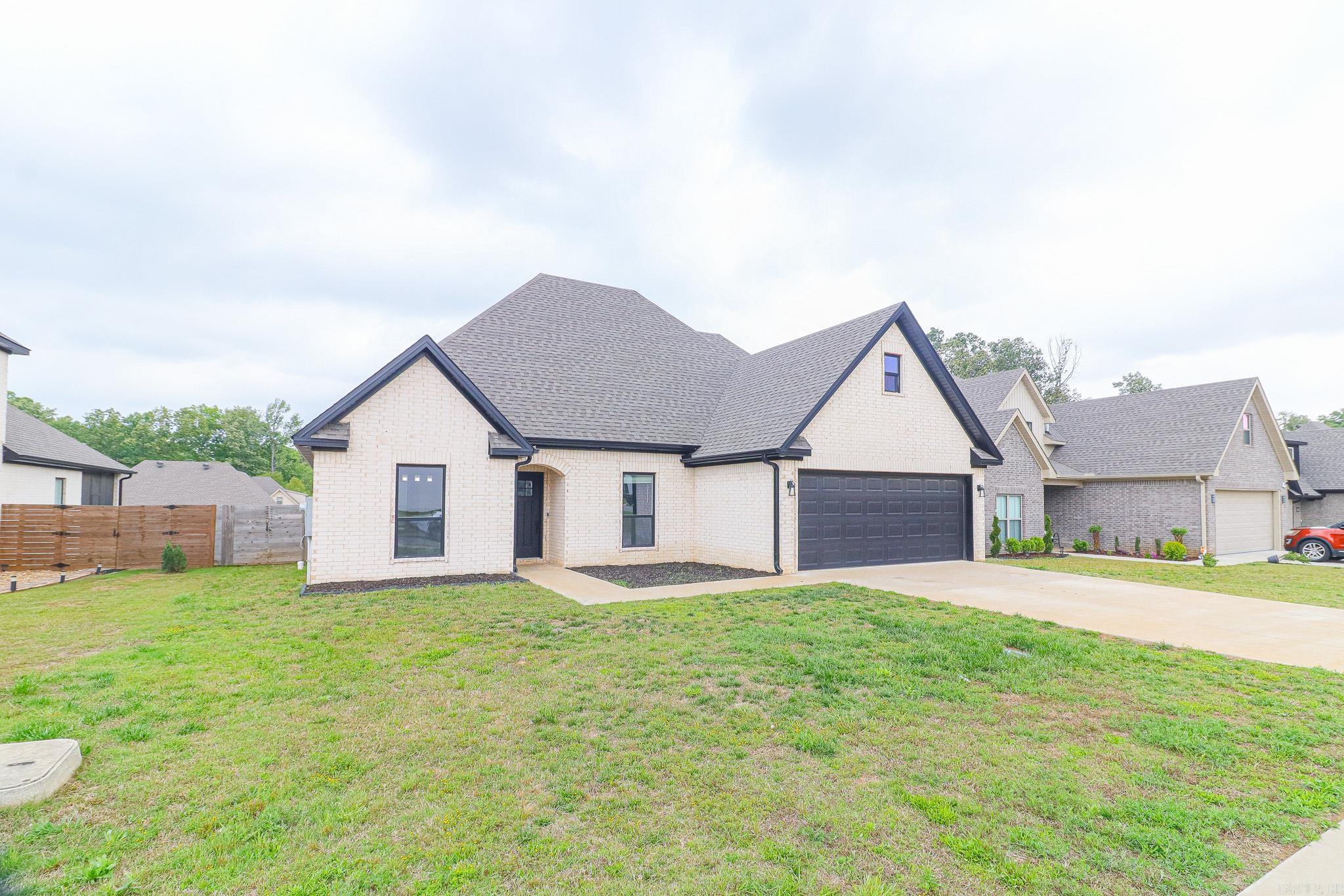 PROSPECT VILLAGE - Residential