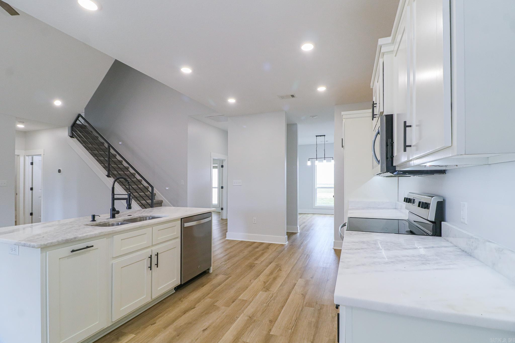 PROSPECT VILLAGE - Residential