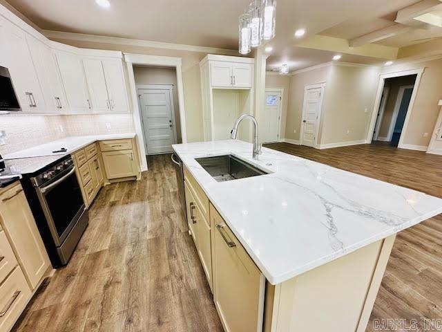 HIDDEN VALLEY ESTATES - Residential