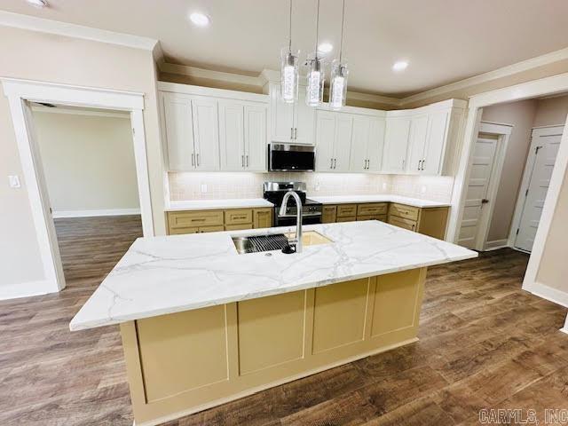 HIDDEN VALLEY ESTATES - Residential