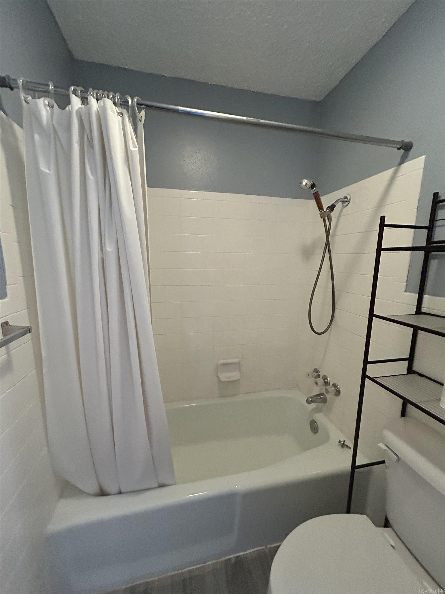 Desoto Courts Townhouse - Residential