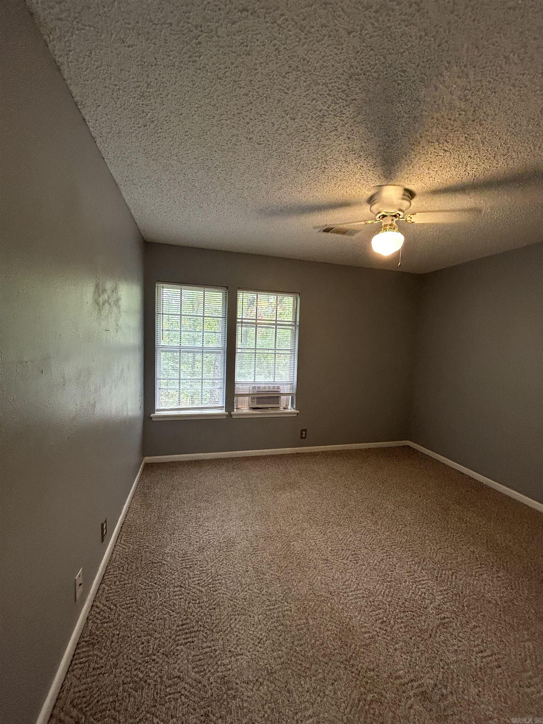 Desoto Courts Townhouse - Residential