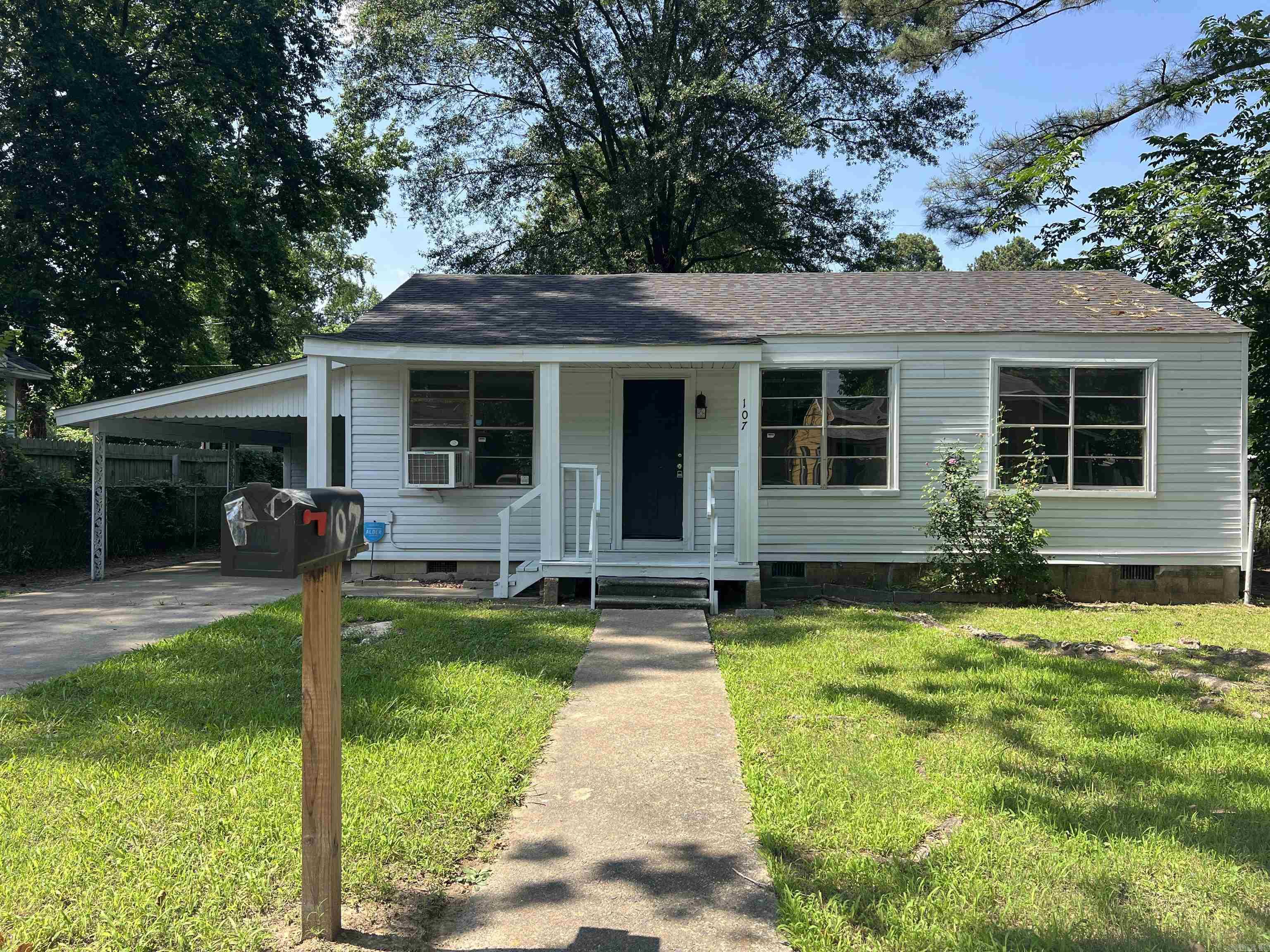 Adorable bungalow in Jacksonville! Close to shopping and restaurants in a quiet neighborhood. 3 bedrooms and 2 baths. Updating has been done: new flooring, paint, and fixtures. Kitchen and baths are updated. Bright and inviting - updated but kept it's vintage charm! Big back yard. No seller property disclosure.