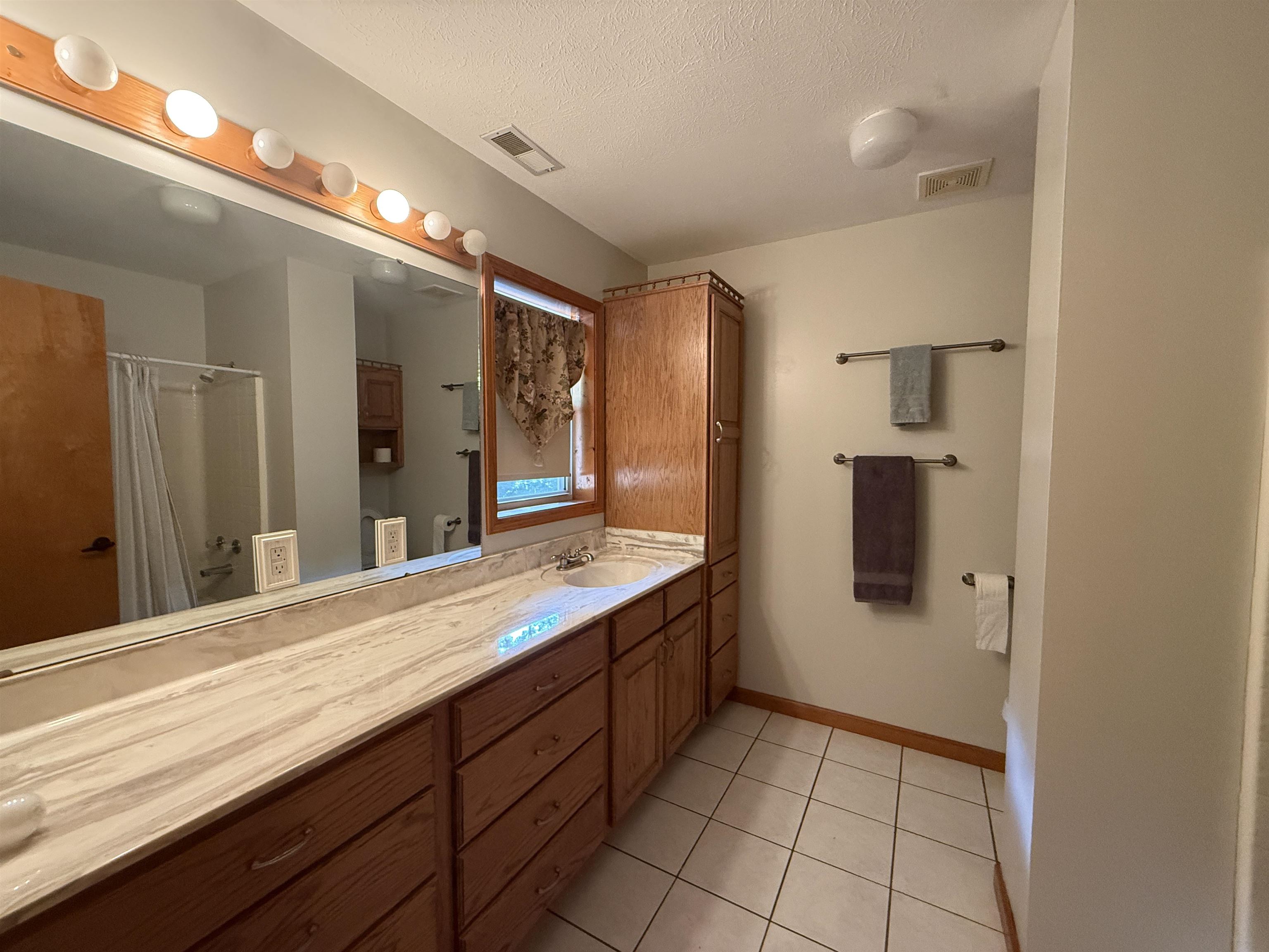 Cree Third - Residential Lease