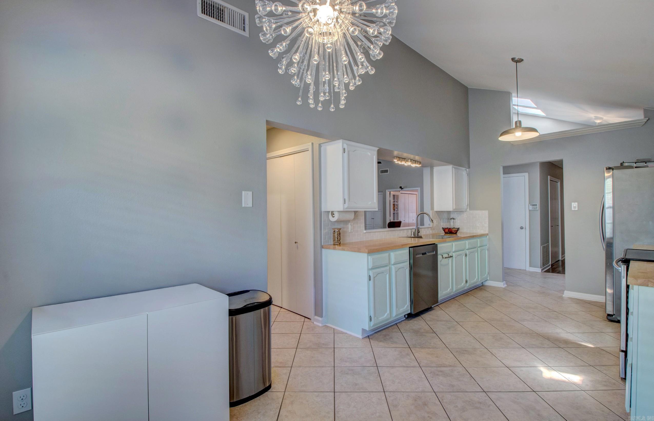 OTTER CREEK COMMUNITY - Residential