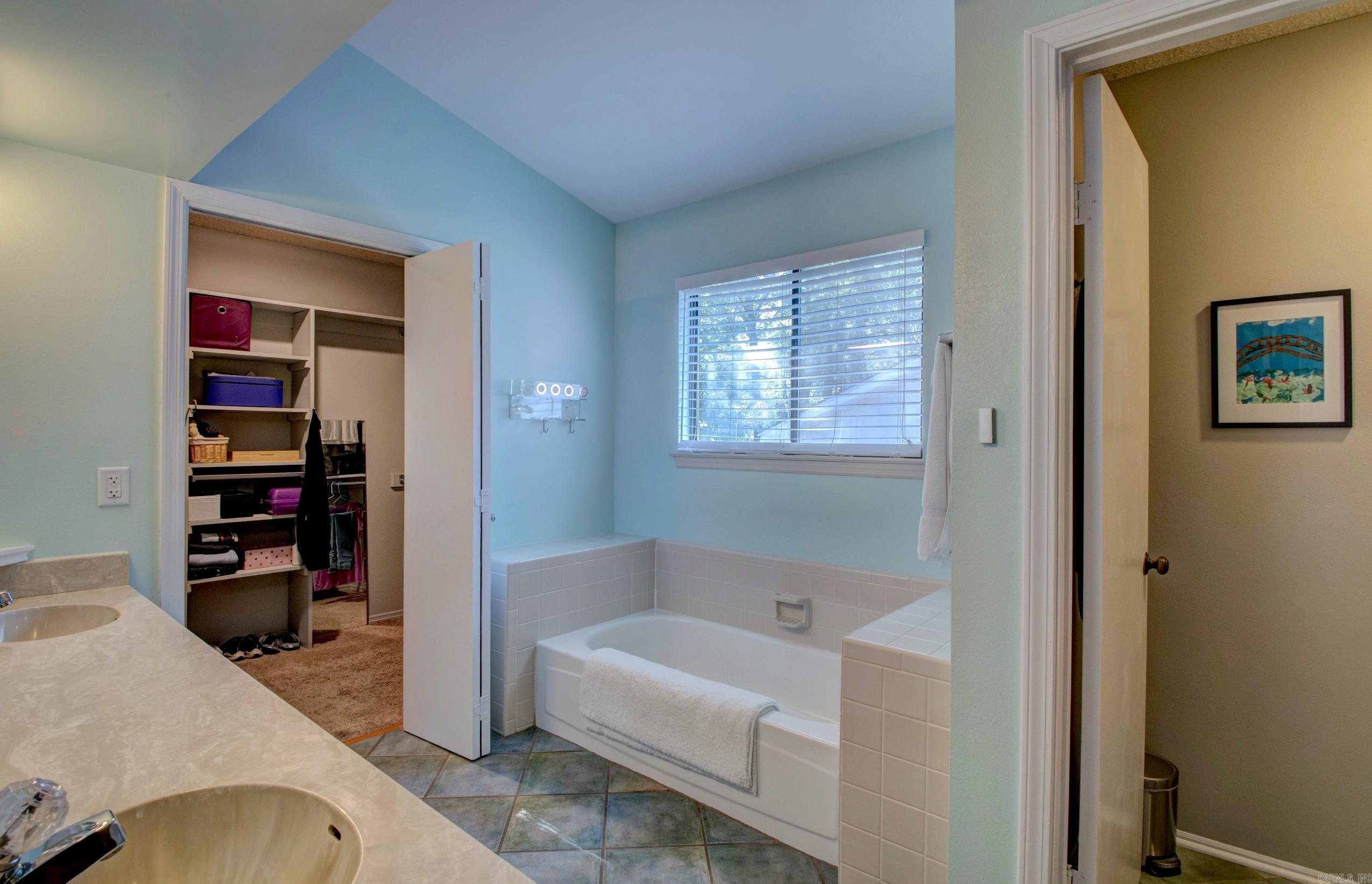 OTTER CREEK COMMUNITY - Residential