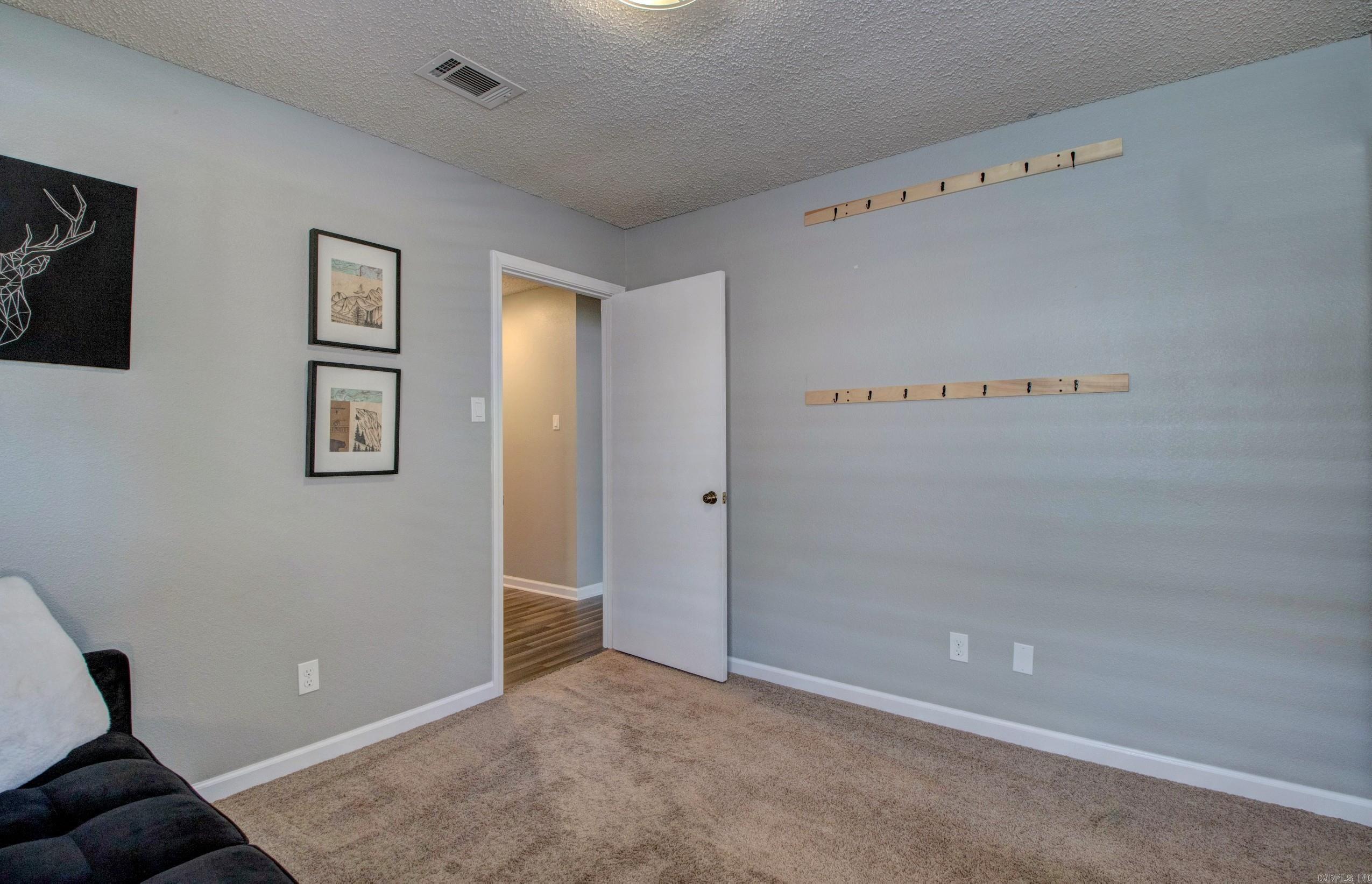 OTTER CREEK COMMUNITY - Residential