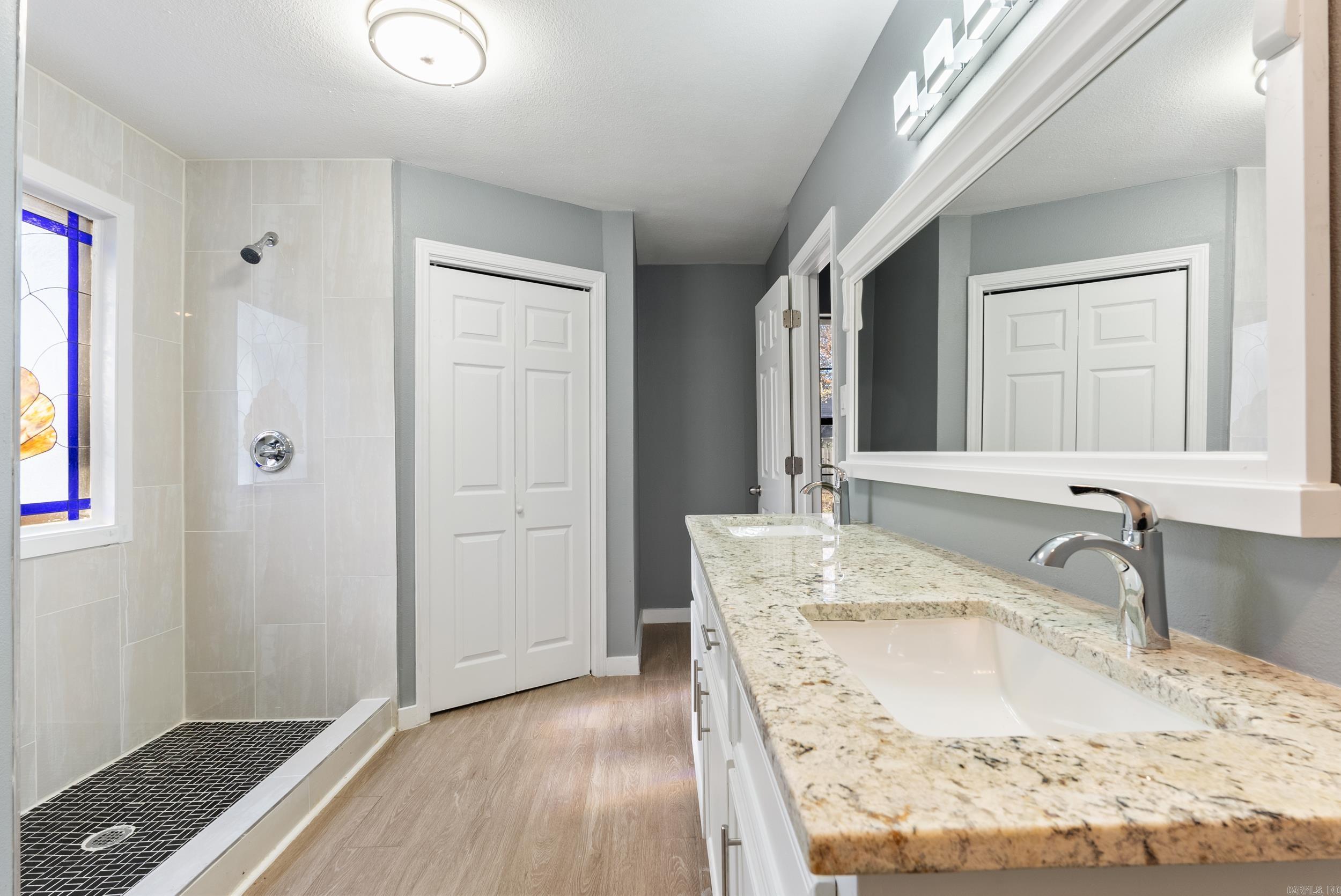 RIVERLAND - Residential