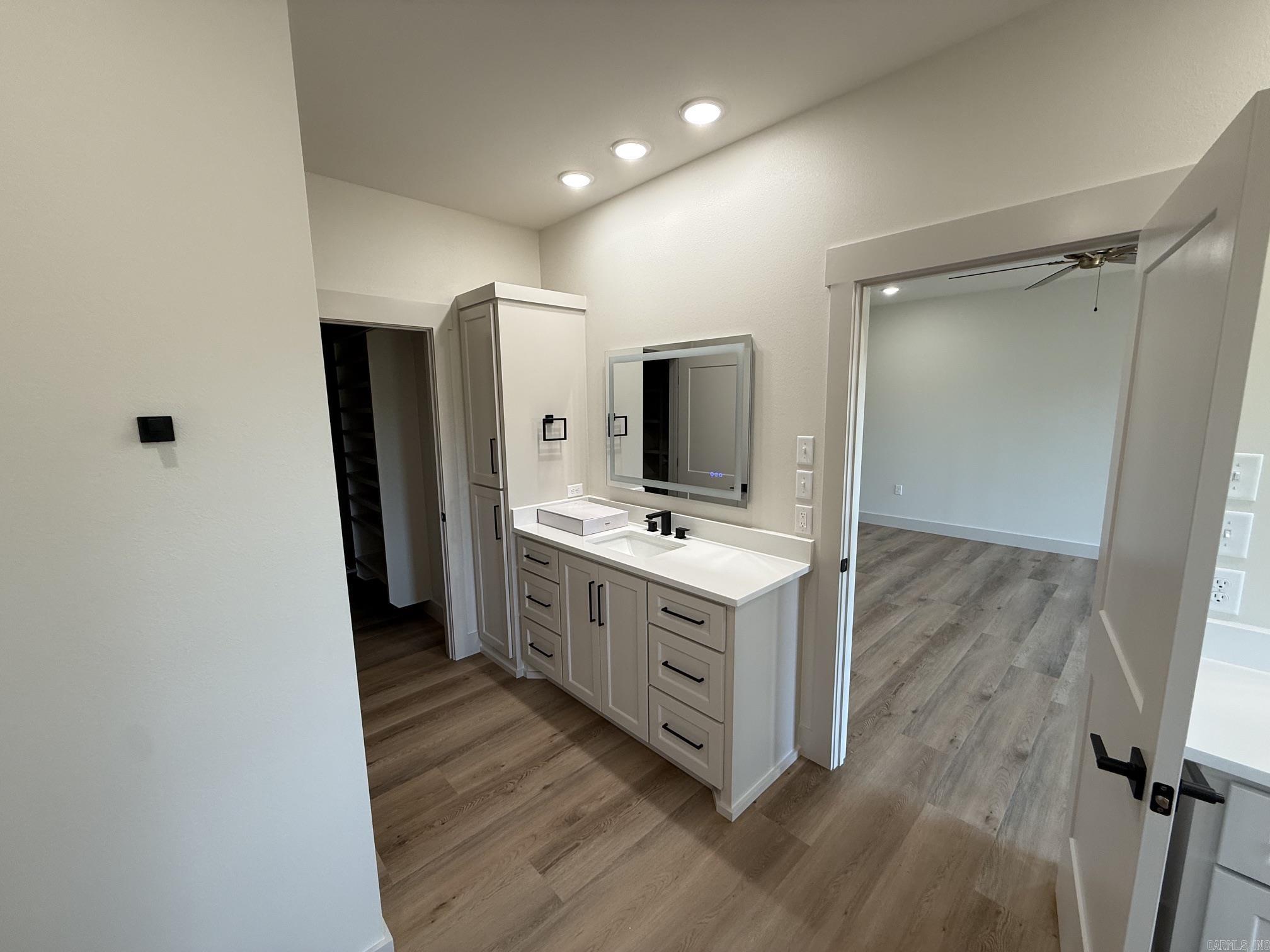 REPUBLICAN VALLEY ESTATES - Residential