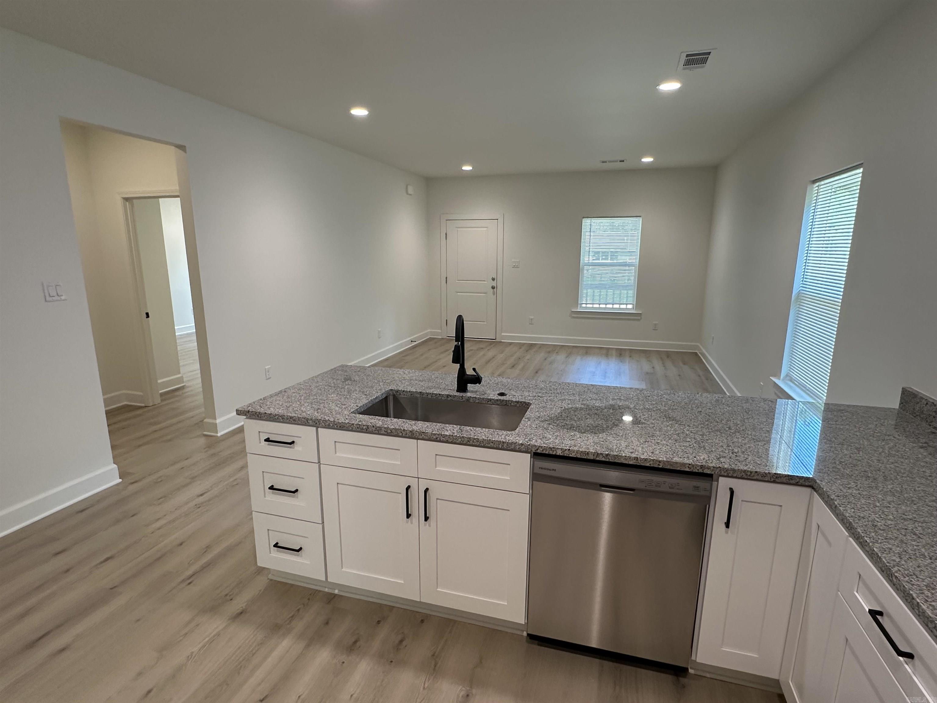 Hicks Interurban - Residential Lease