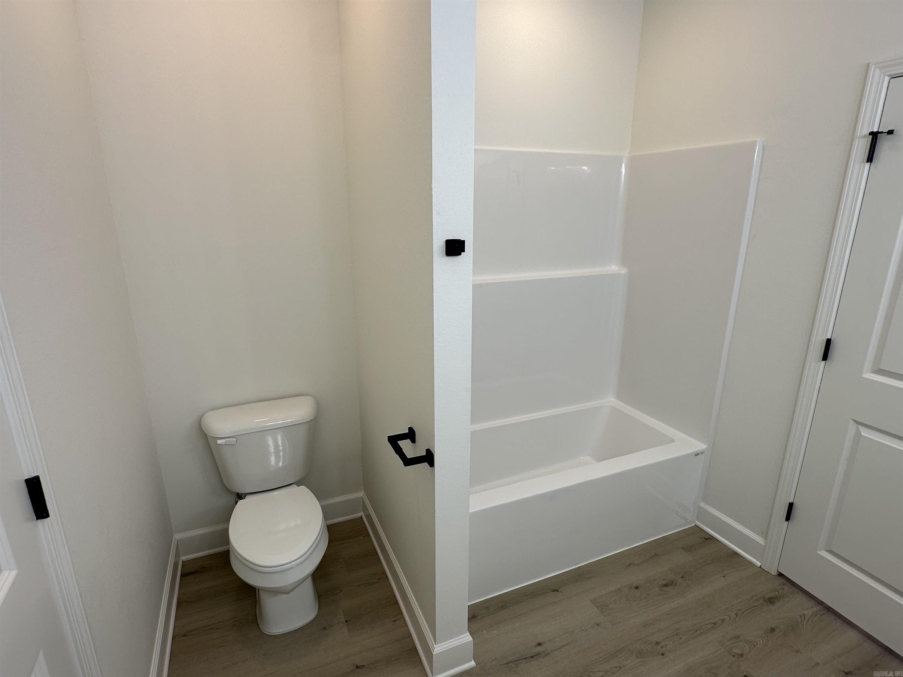 Hicks Interurban - Residential Lease