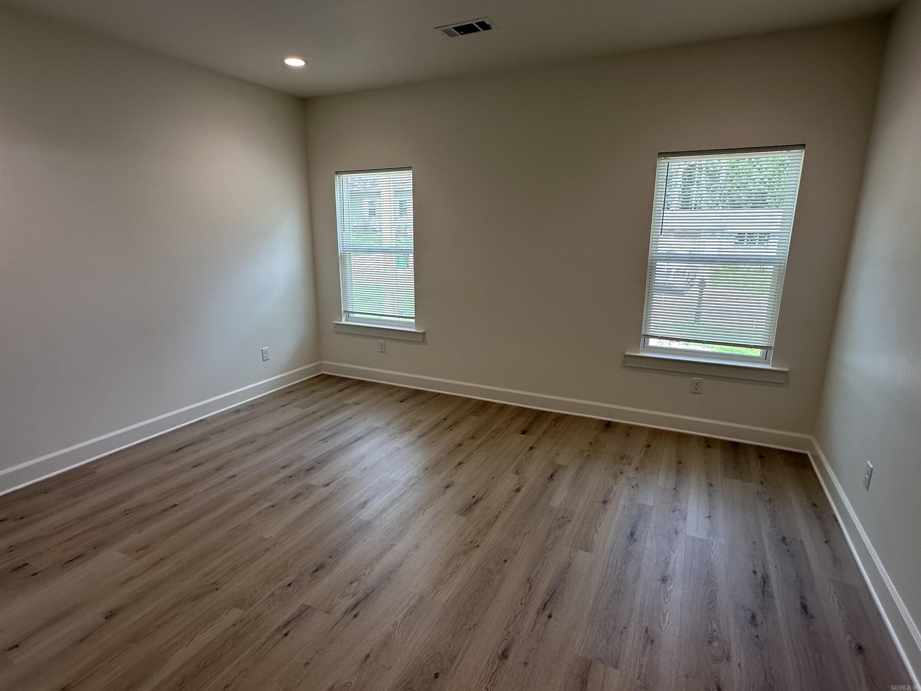 Hicks Interurban - Residential Lease