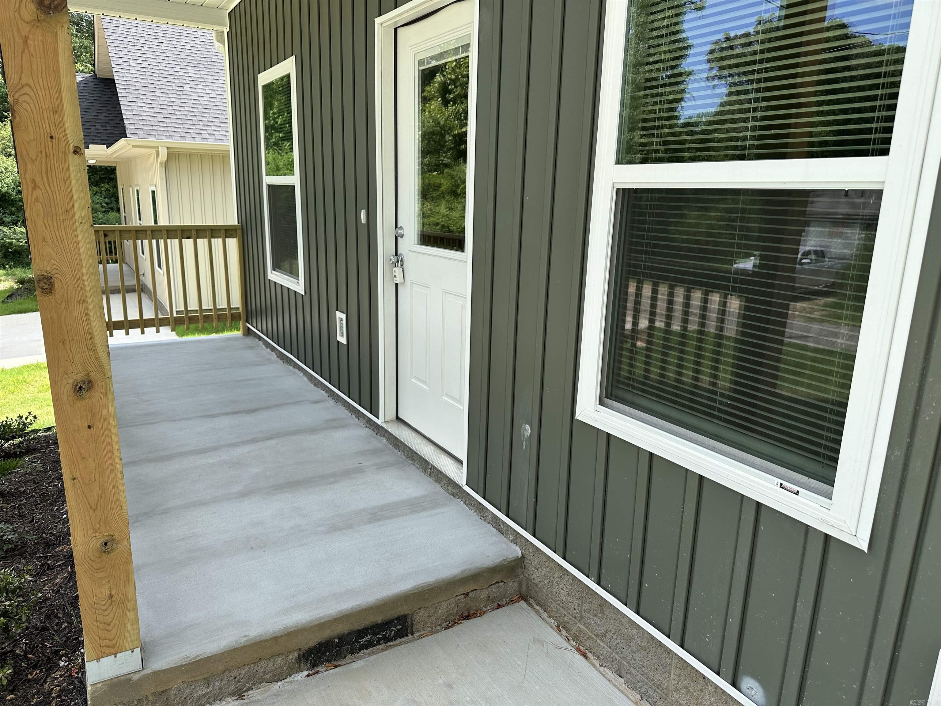 Hicks Interurban - Residential Lease