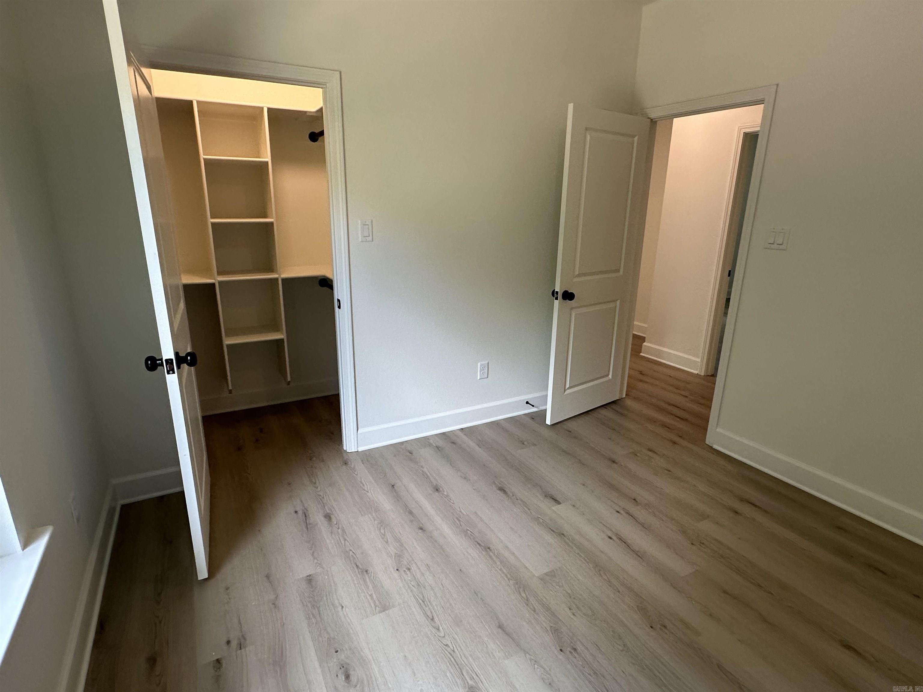 Hicks Interurban - Residential Lease