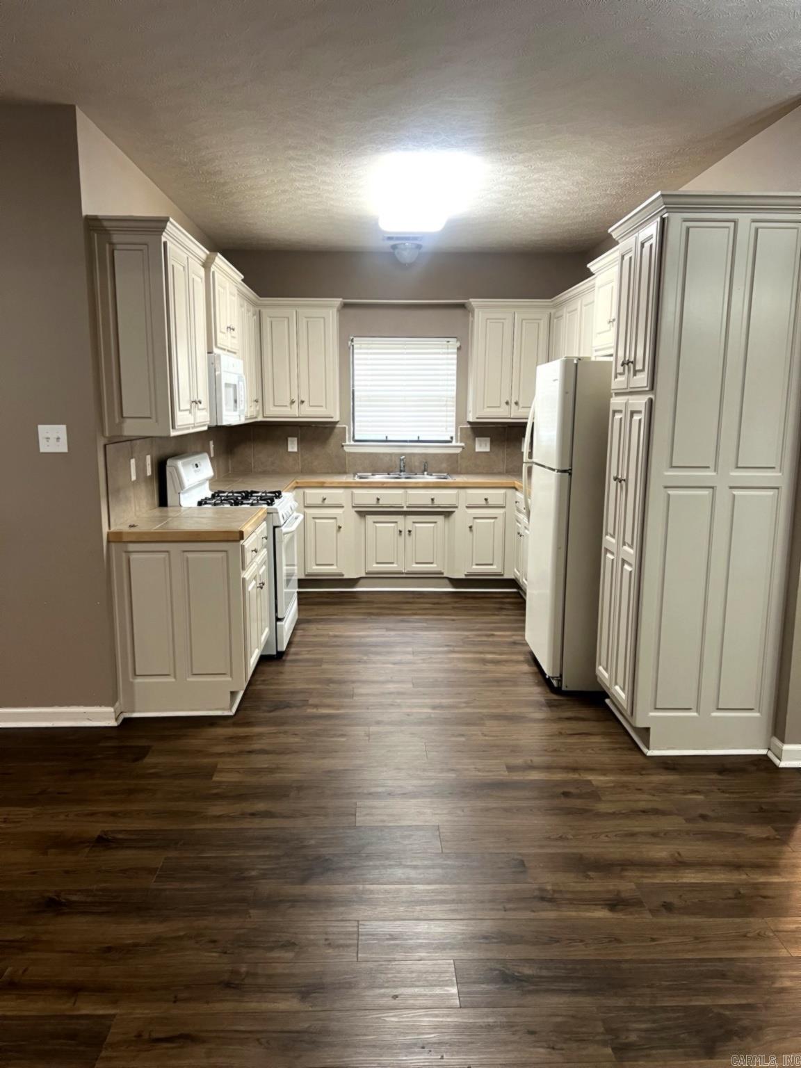 Saddlebrook - Residential