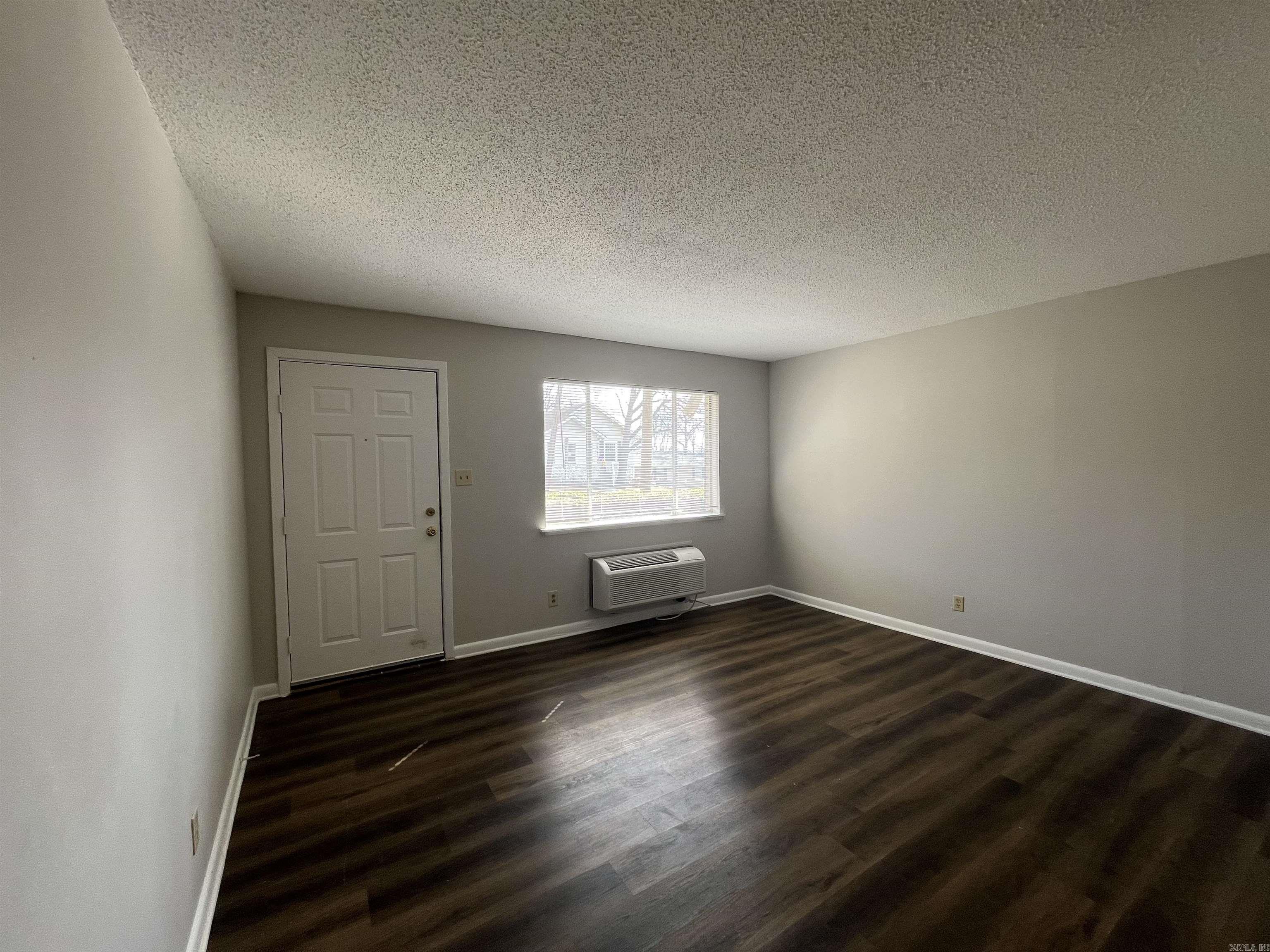 Pulaski Heights - Residential Lease