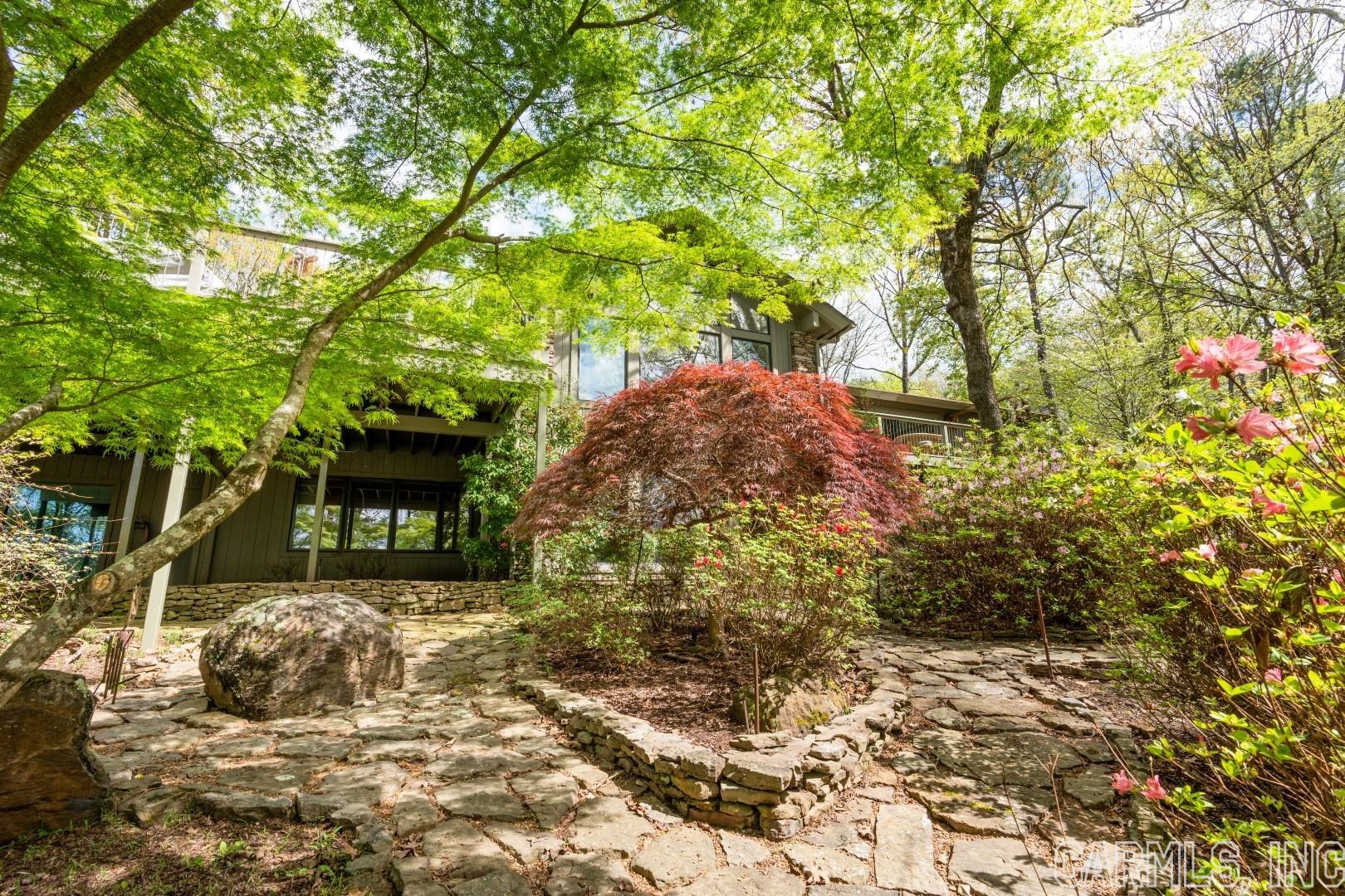 Eden Isle-Country Club - Residential