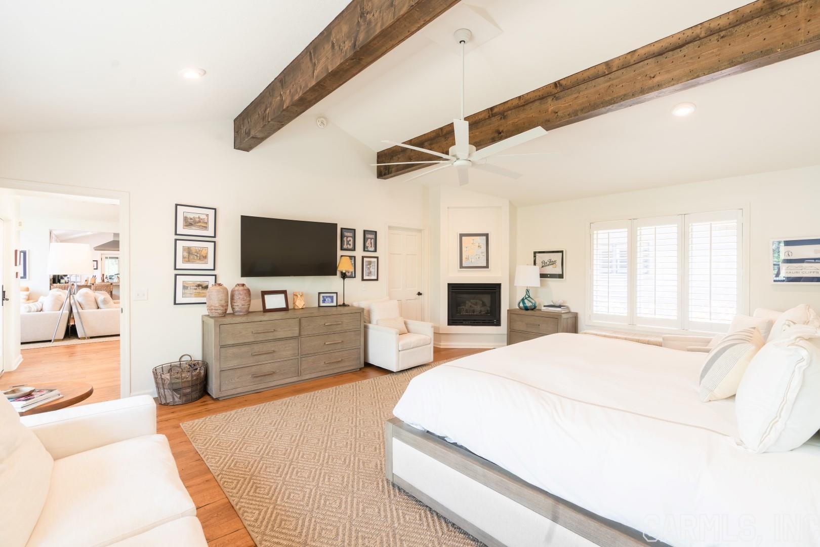 Eden Isle-Country Club - Residential