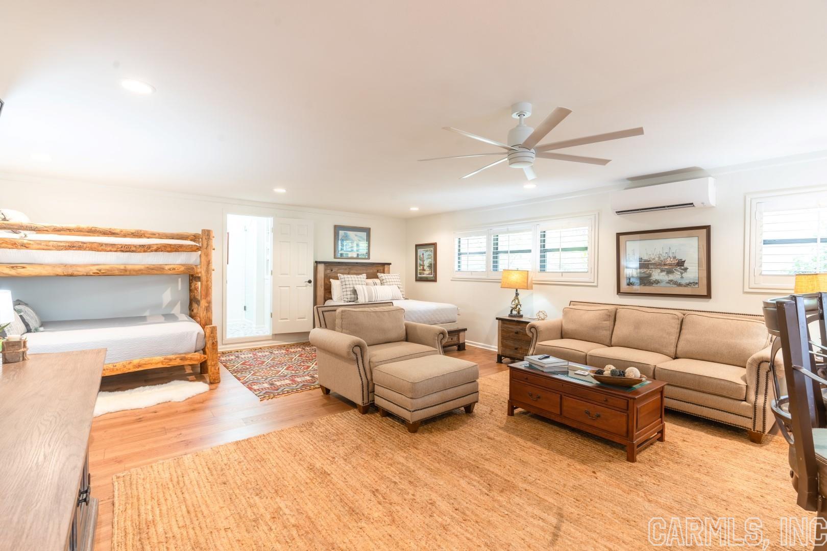 Eden Isle-Country Club - Residential