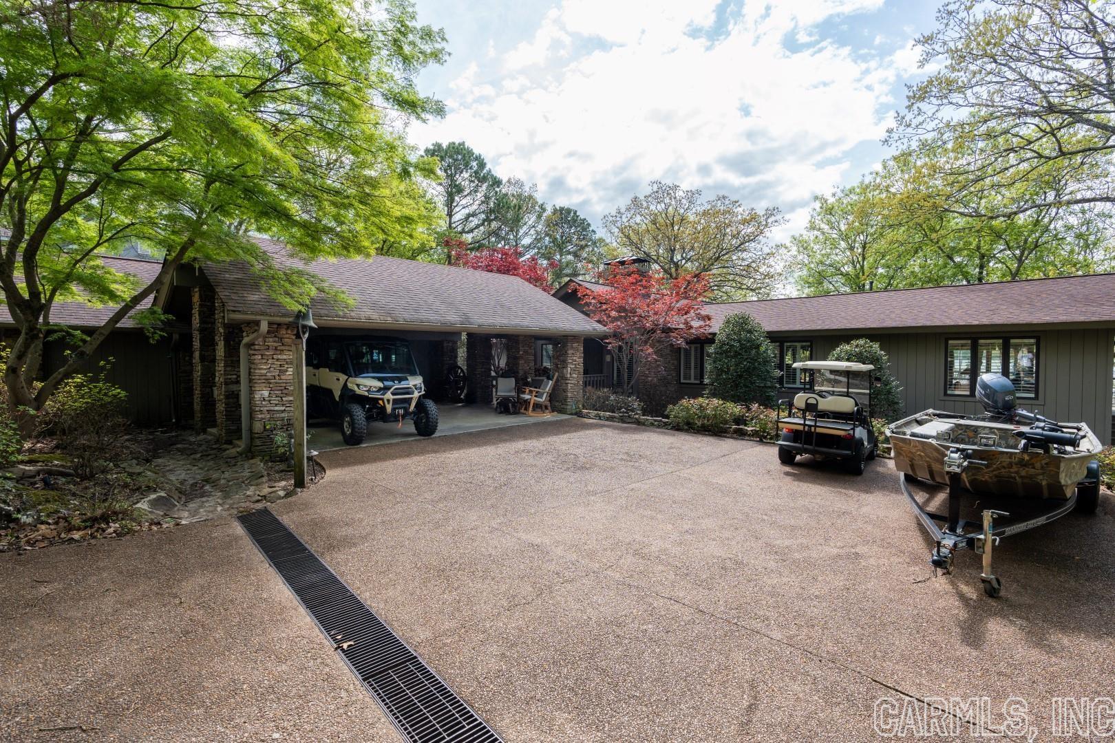 Eden Isle-Country Club - Residential