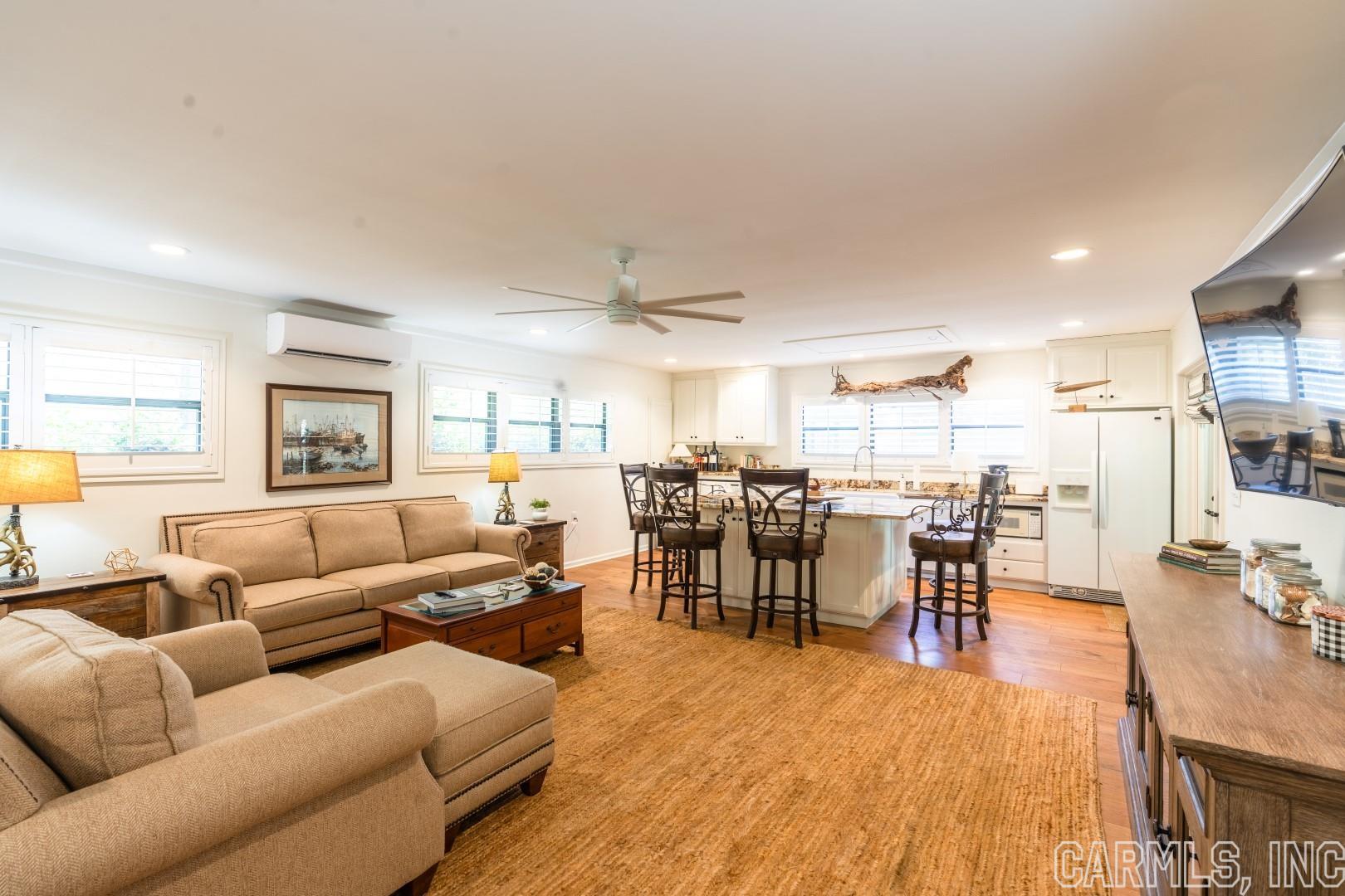 Eden Isle-Country Club - Residential