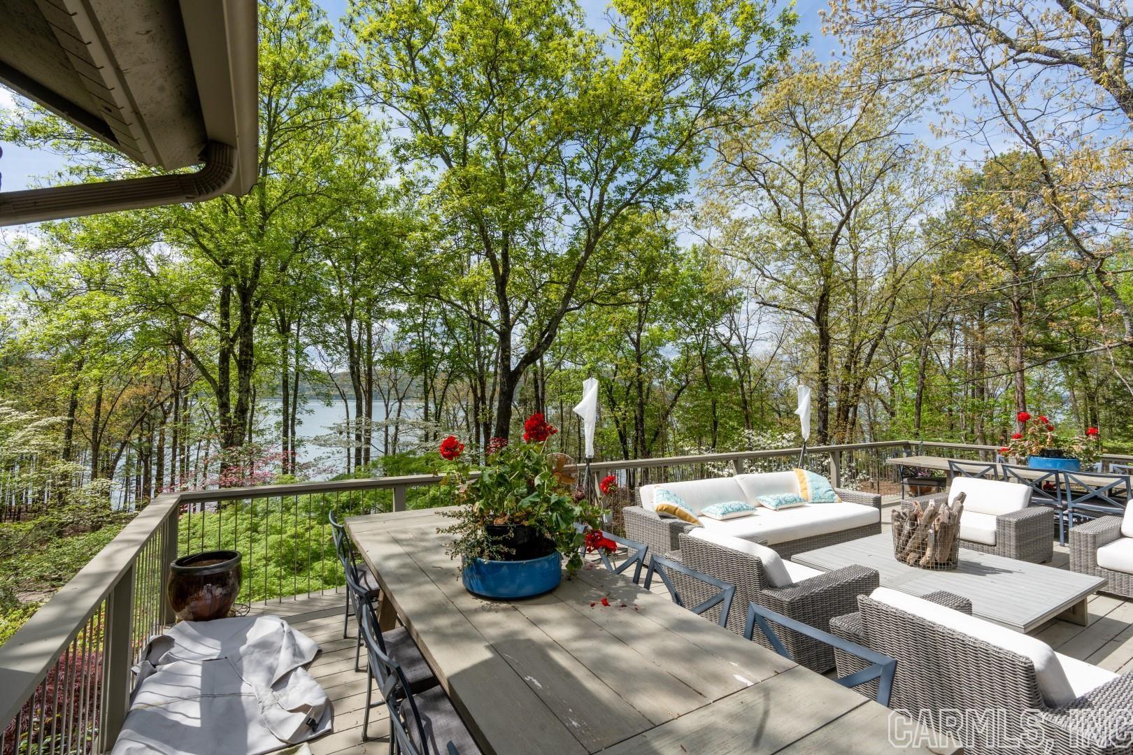 Eden Isle-Country Club - Residential