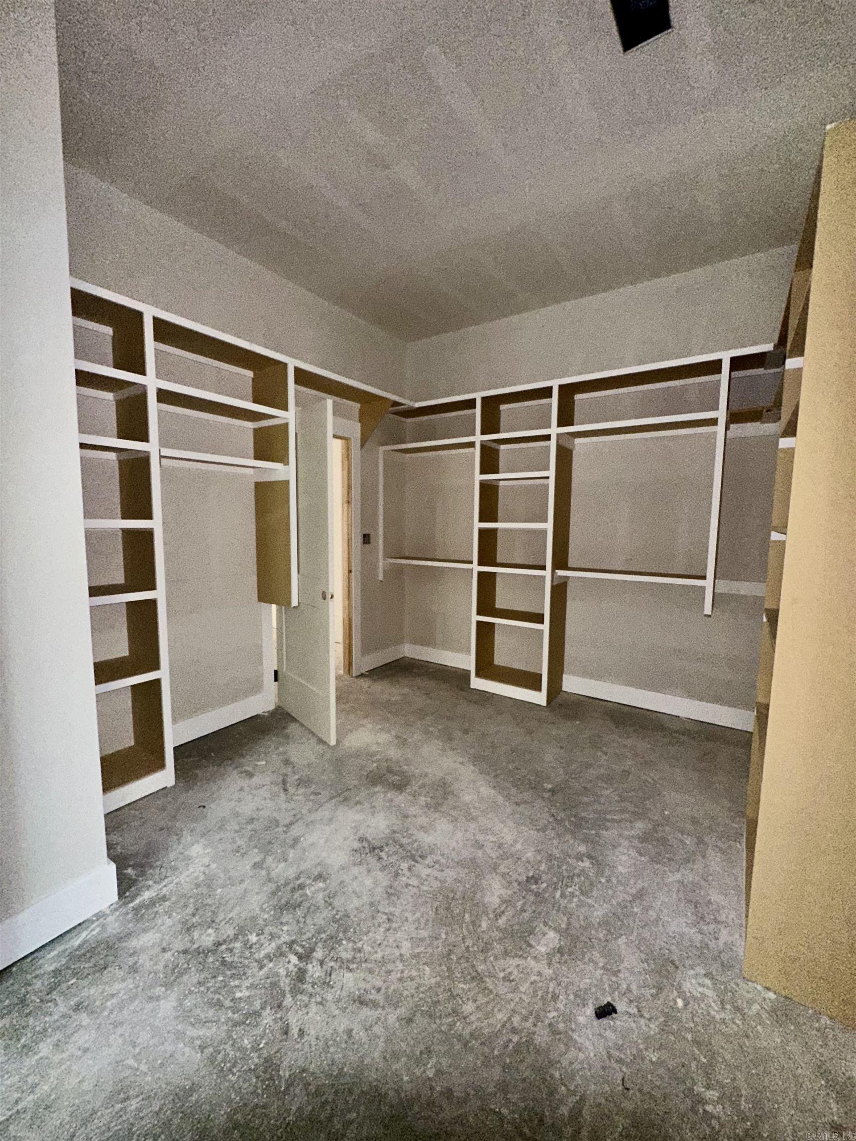 Sorpresa - Residential