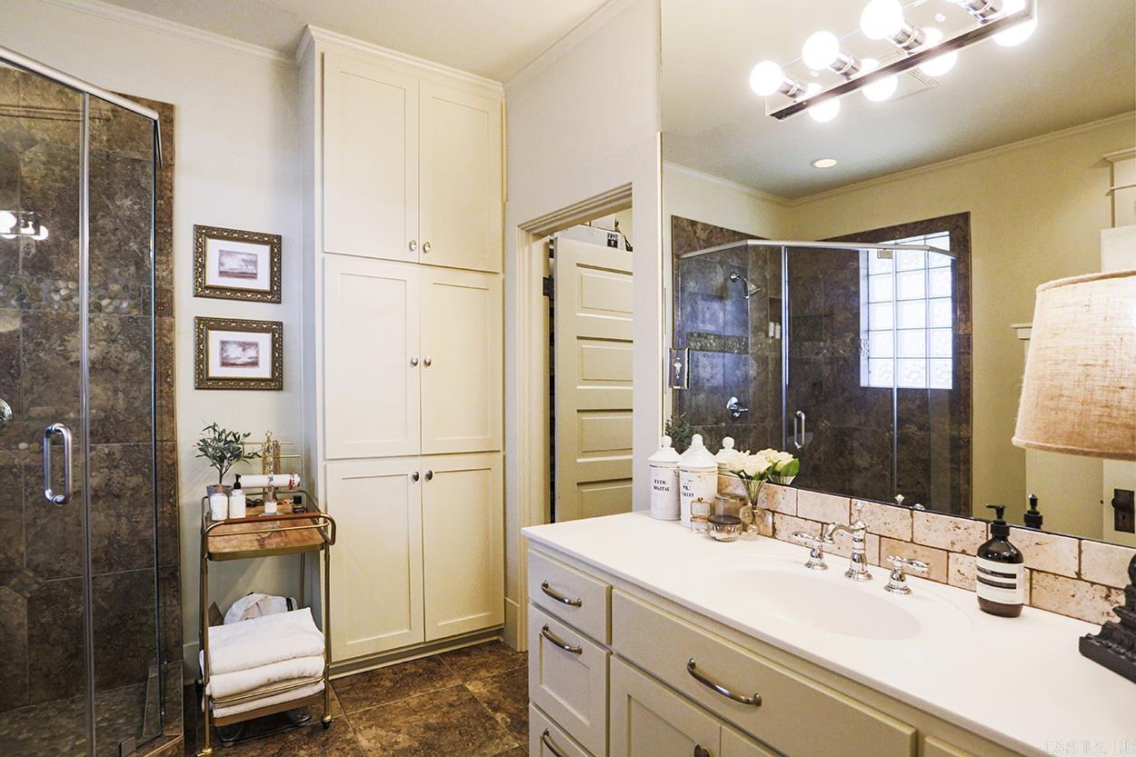 PULASKI HEIGHTS - Residential