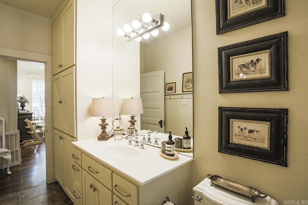 PULASKI HEIGHTS - Residential