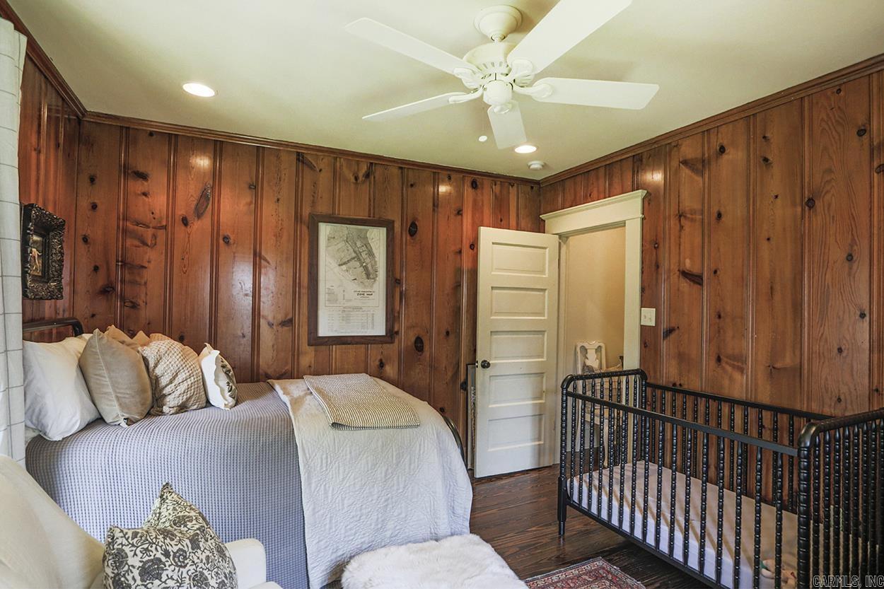 PULASKI HEIGHTS - Residential