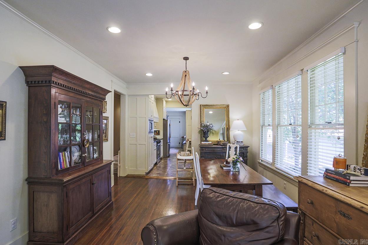 PULASKI HEIGHTS - Residential