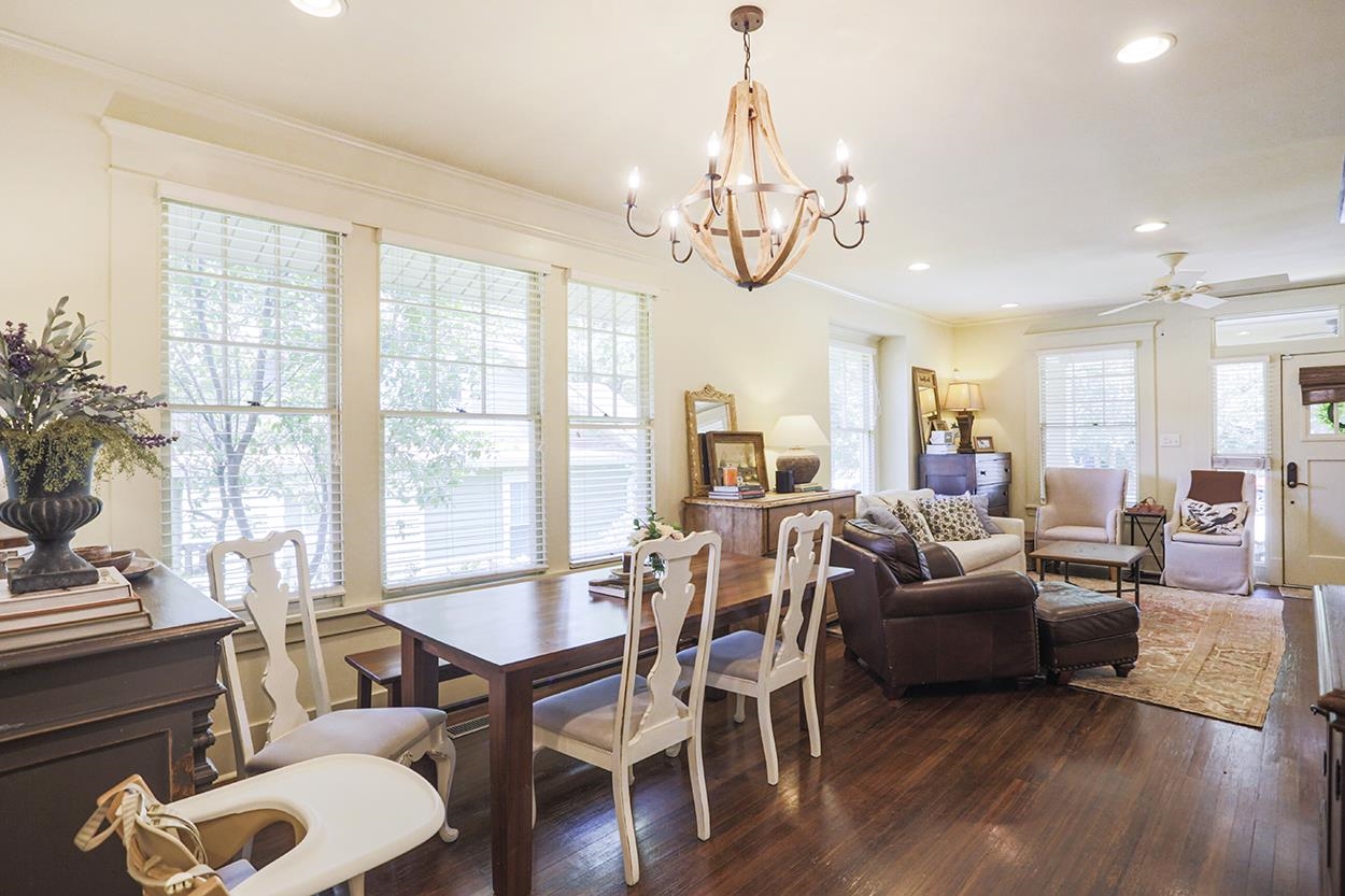 PULASKI HEIGHTS - Residential