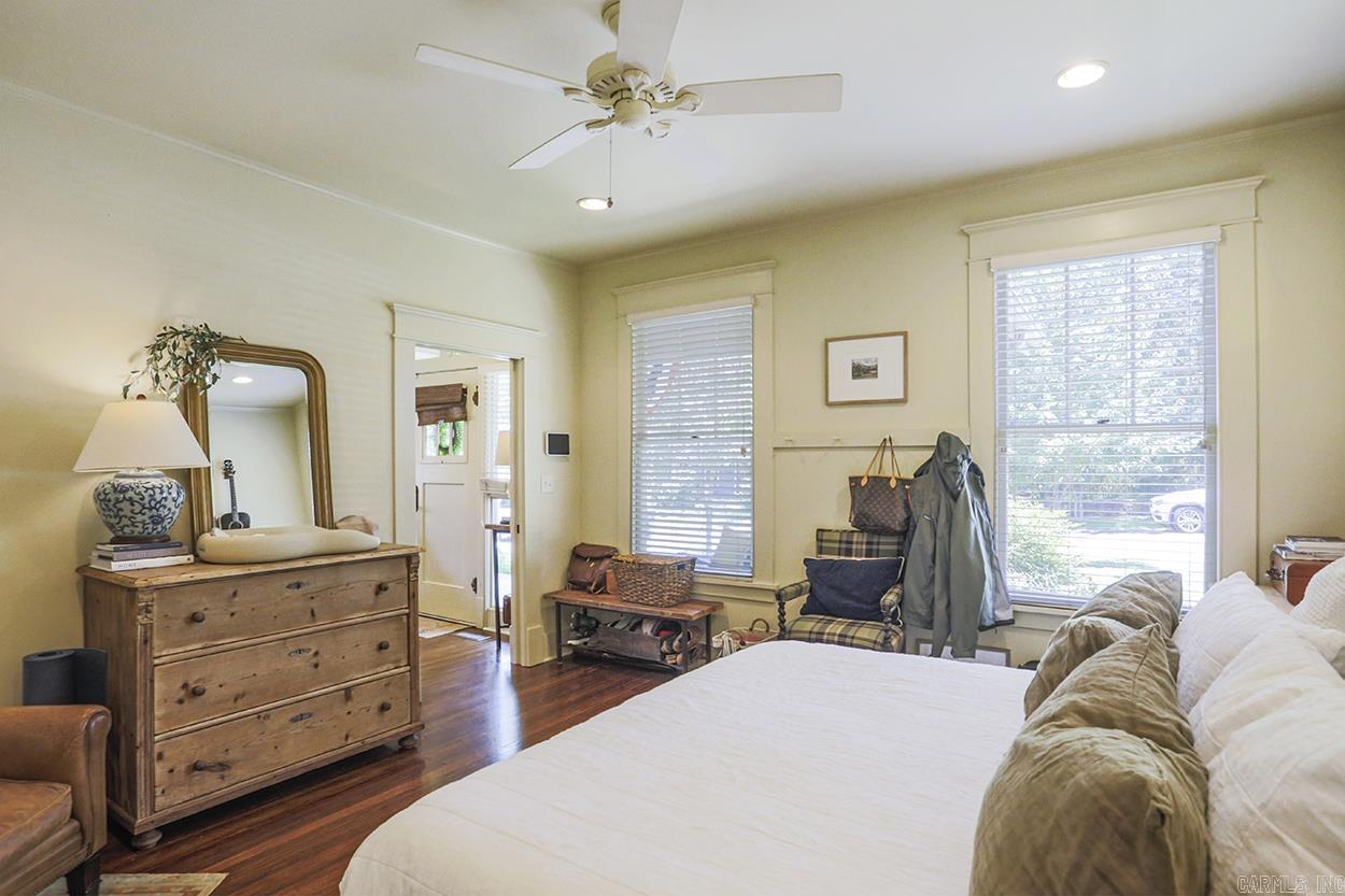 PULASKI HEIGHTS - Residential