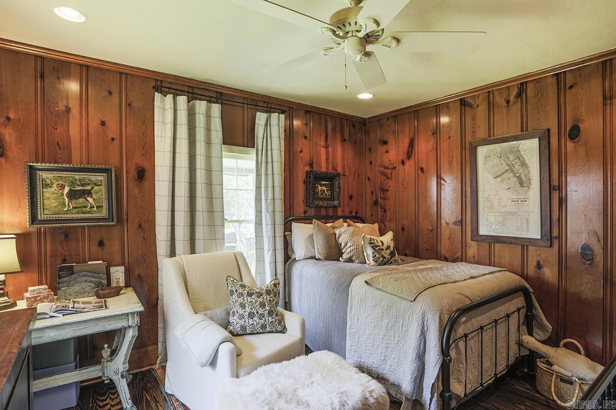 PULASKI HEIGHTS - Residential