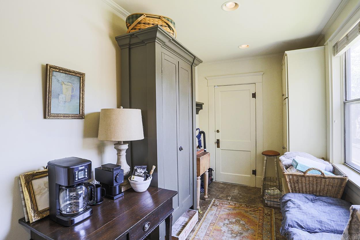 PULASKI HEIGHTS - Residential