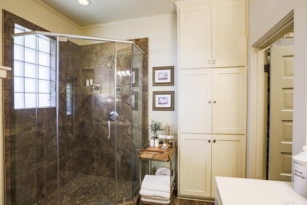 PULASKI HEIGHTS - Residential