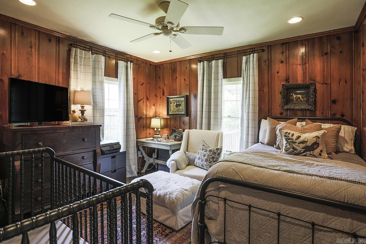 PULASKI HEIGHTS - Residential