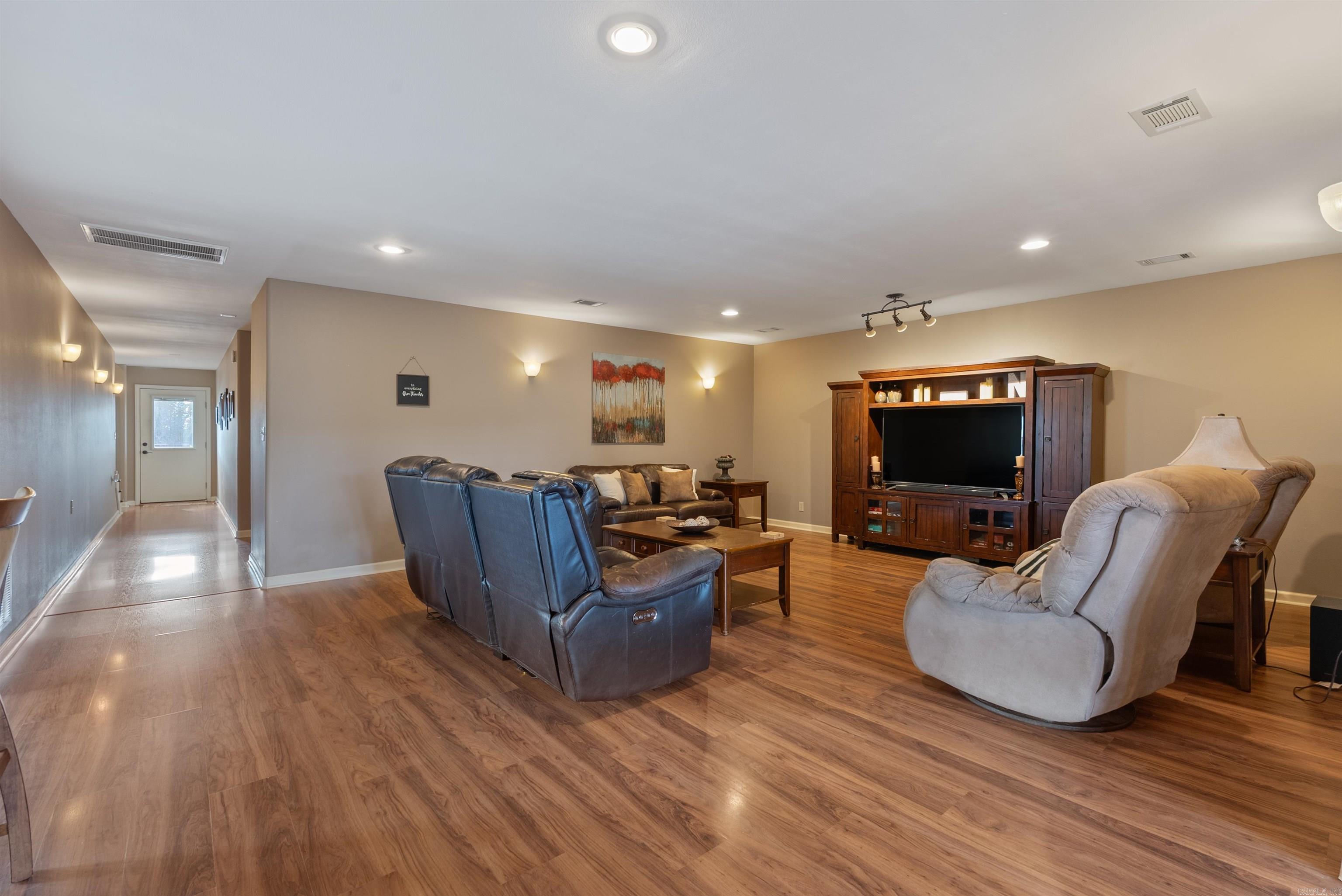 ARKA VALLEY AIR PA - Residential