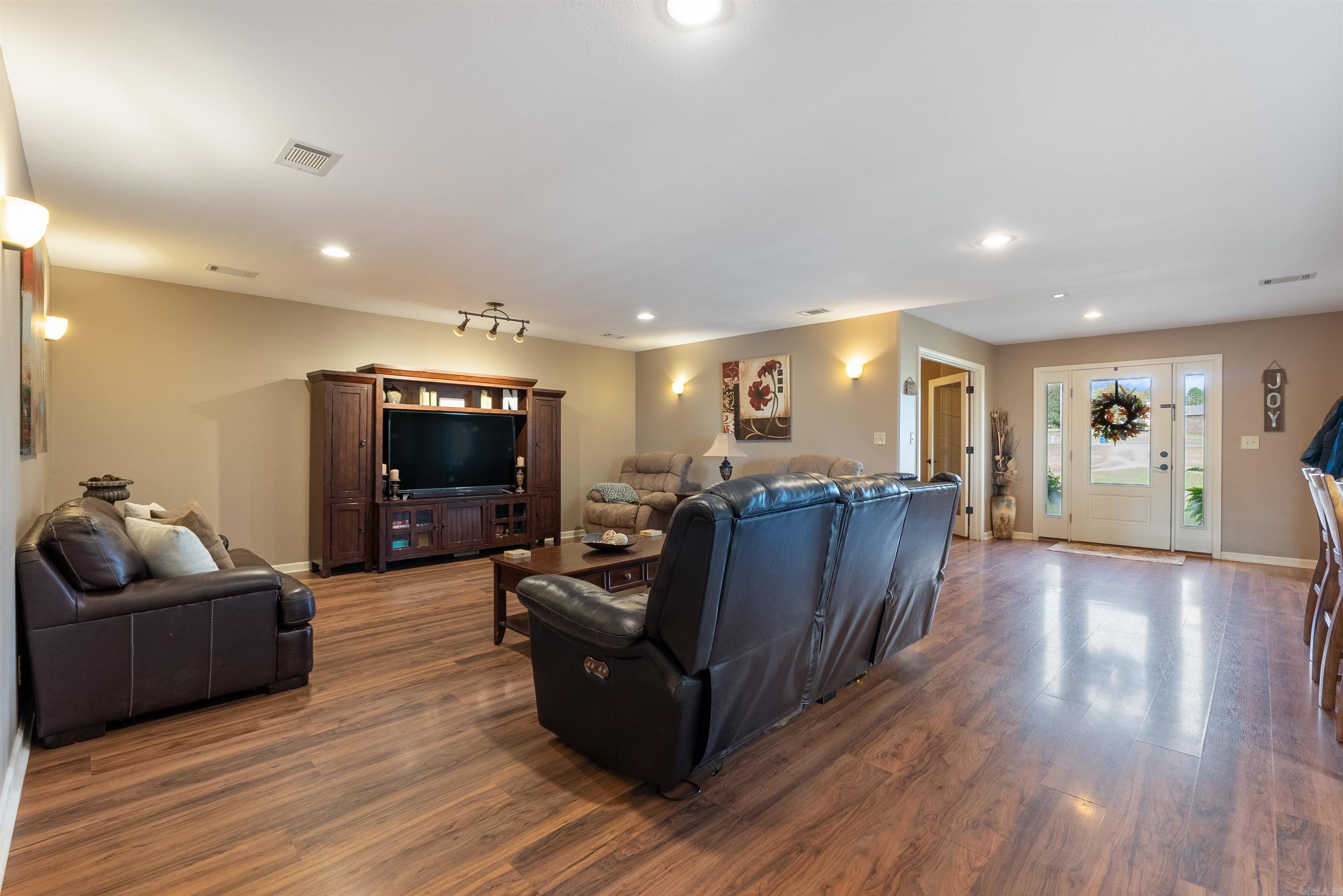 ARKA VALLEY AIR PA - Residential