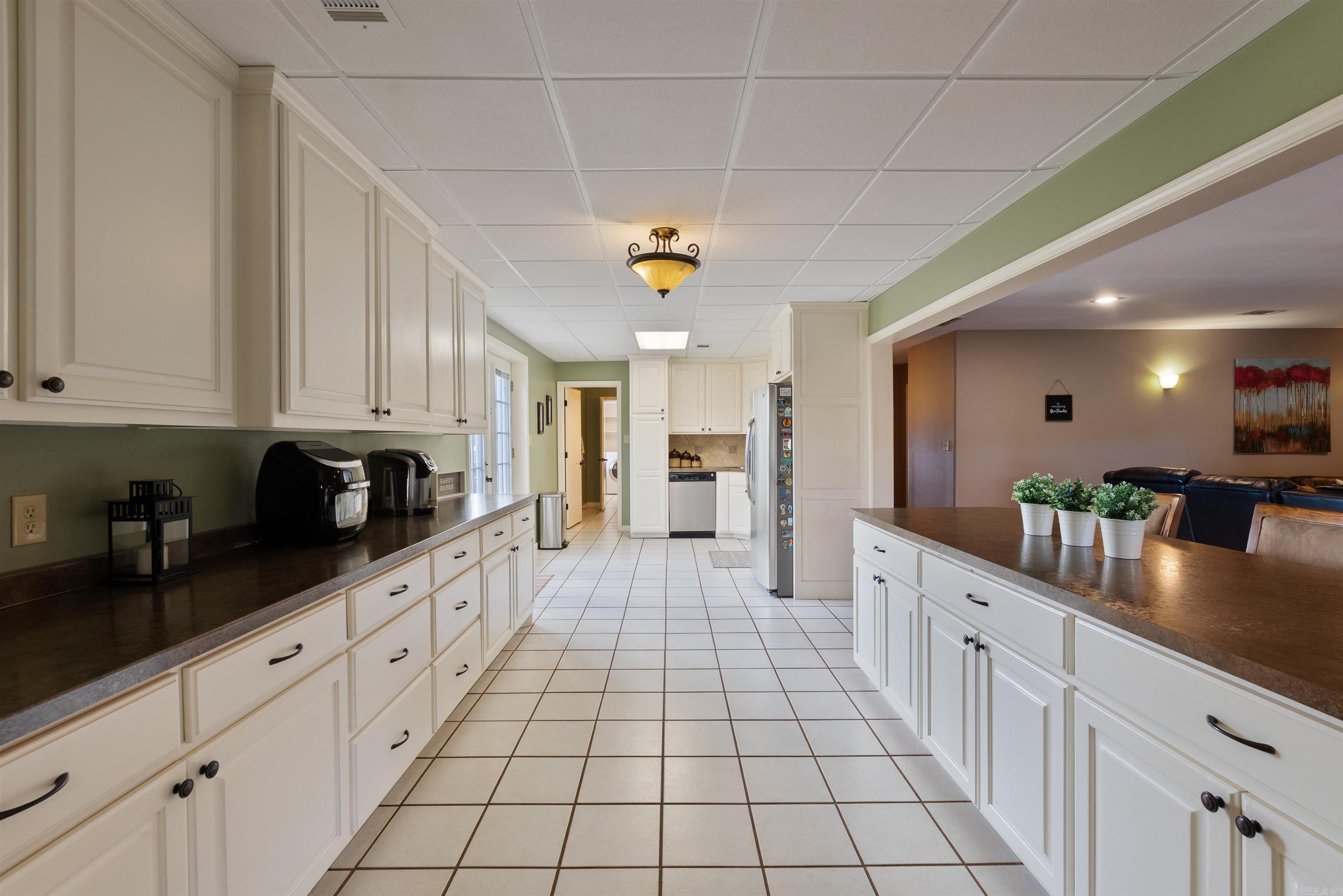 ARKA VALLEY AIR PA - Residential